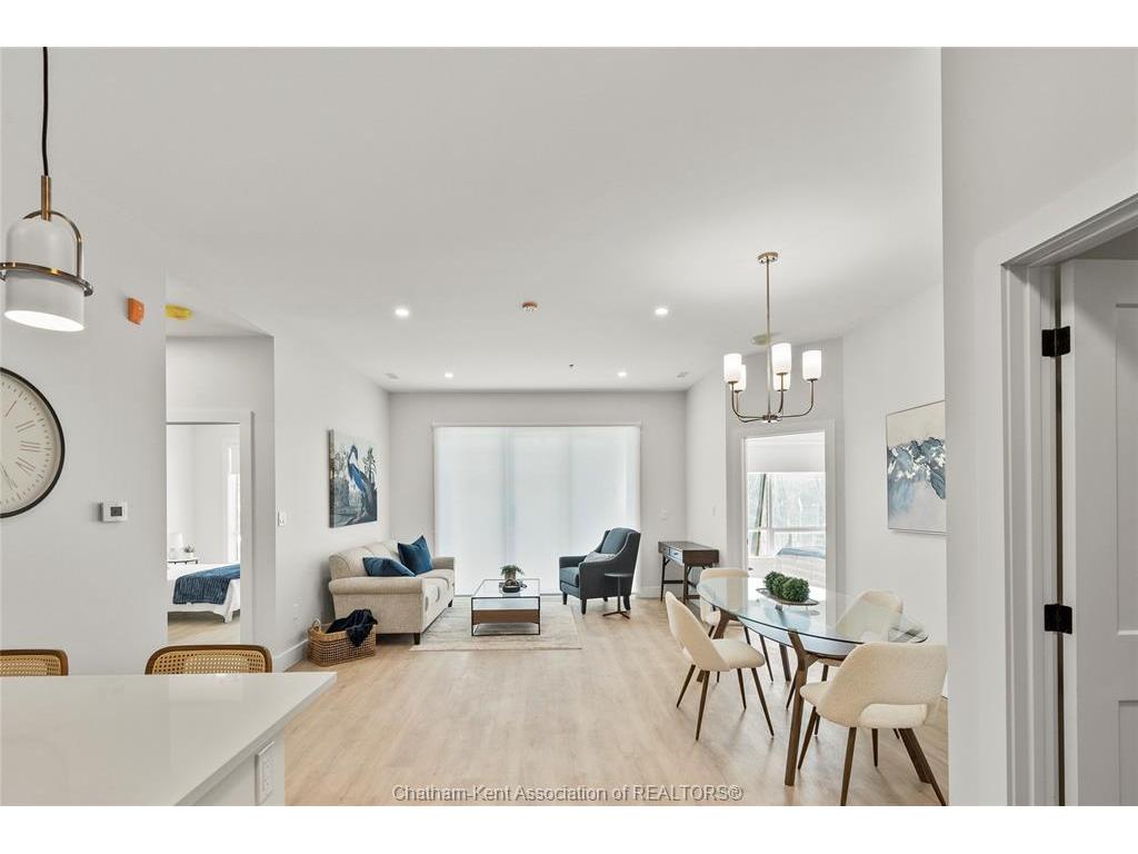 









364


Grand

Avenue East, 310,
Chatham,




ON
N7L 1W6

