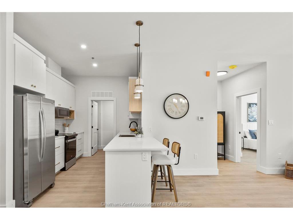 









364


Grand

Avenue East, 310,
Chatham,




ON
N7L 1W6

