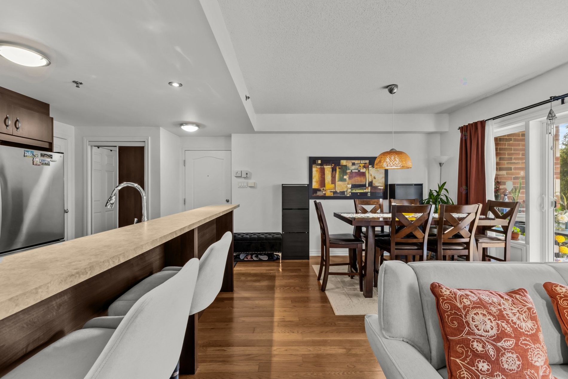 









6850


Boul. Henri-Bourassa O.

, 102,
Montréal (Saint-Laurent),




QC
H4R0E2

