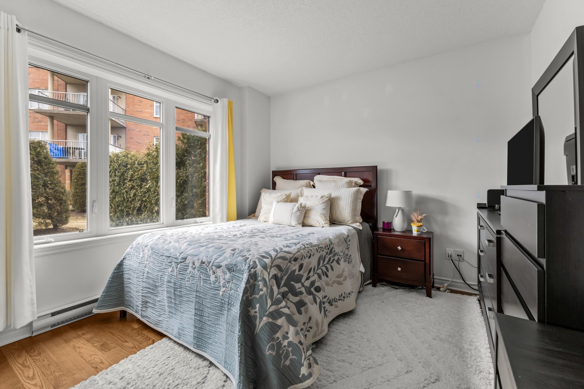 









6850


Boul. Henri-Bourassa O.

, 102,
Montréal (Saint-Laurent),




QC
H4R0E2

