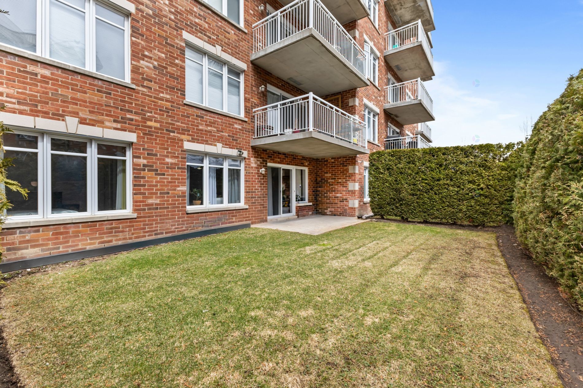 









6850


Boul. Henri-Bourassa O.

, 102,
Montréal (Saint-Laurent),




QC
H4R0E2

