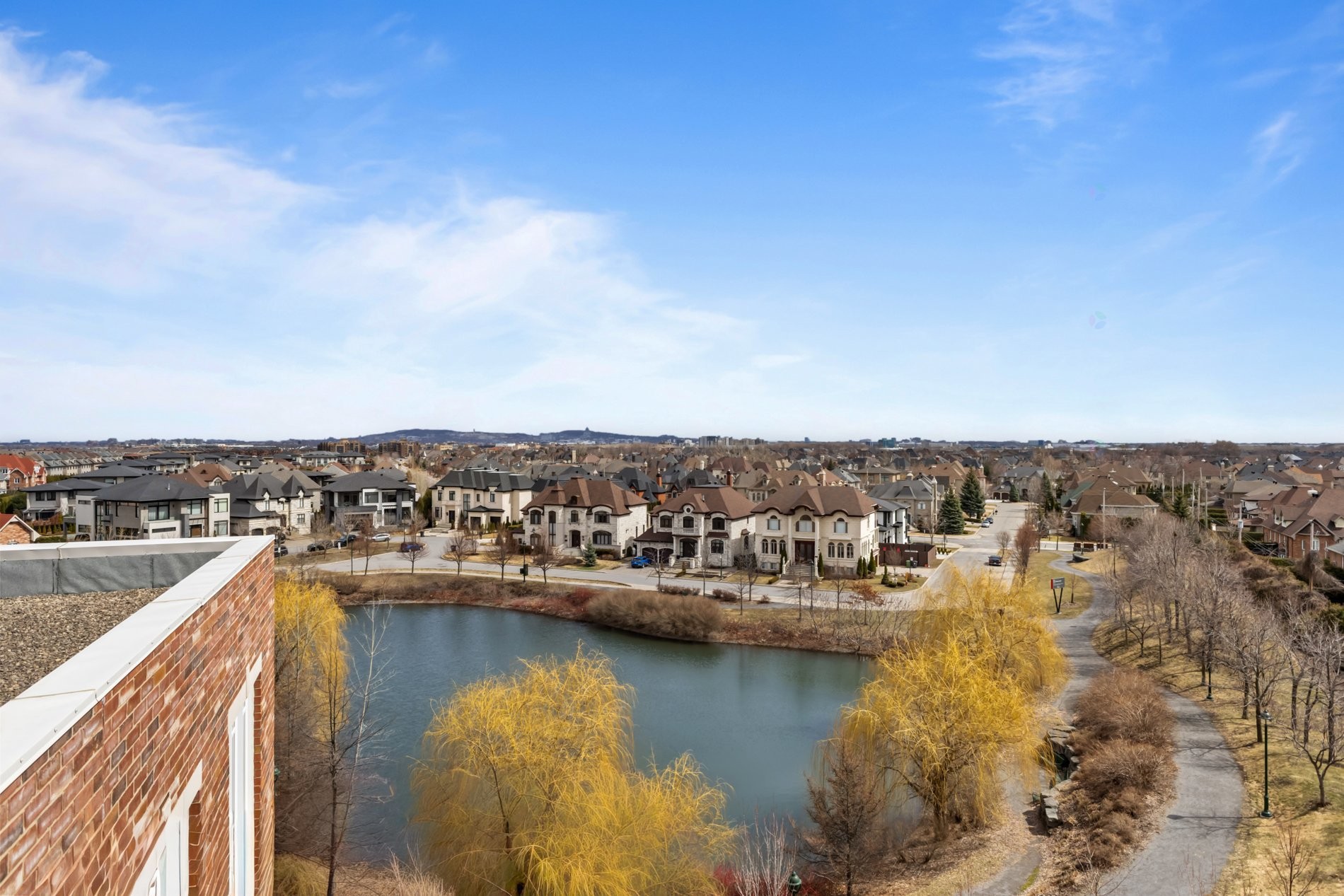 









6850


Boul. Henri-Bourassa O.

, 102,
Montréal (Saint-Laurent),




QC
H4R0E2

