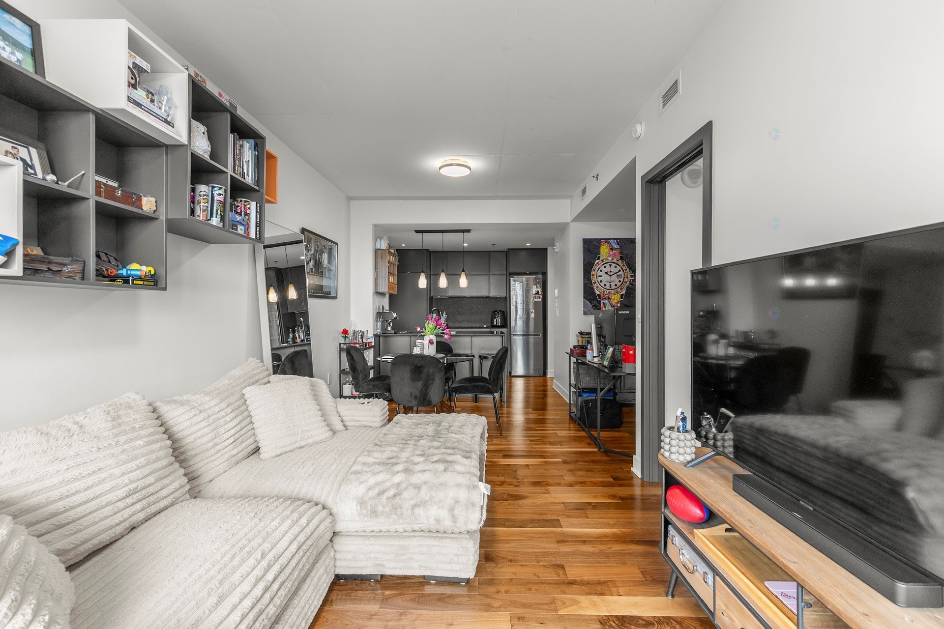 









175


Rue de la Montagne

, 1102,
Montréal (Le Sud-Ouest),




QC
H3C2A6

