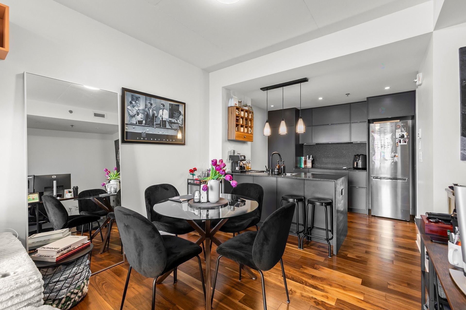 









175


Rue de la Montagne

, 1102,
Montréal (Le Sud-Ouest),




QC
H3C2A6

