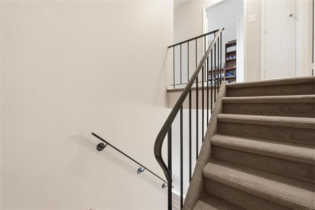 









3467


Portage

AVE, 4,
Winnipeg,




MB
R3K 0Y2

