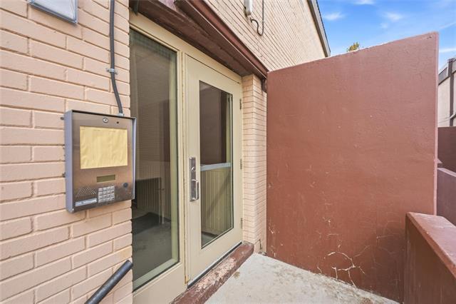 









3467


Portage

AVE, 4,
Winnipeg,




MB
R3K 0Y2

