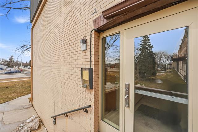 









3467


Portage

AVE, 4,
Winnipeg,




MB
R3K 0Y2

