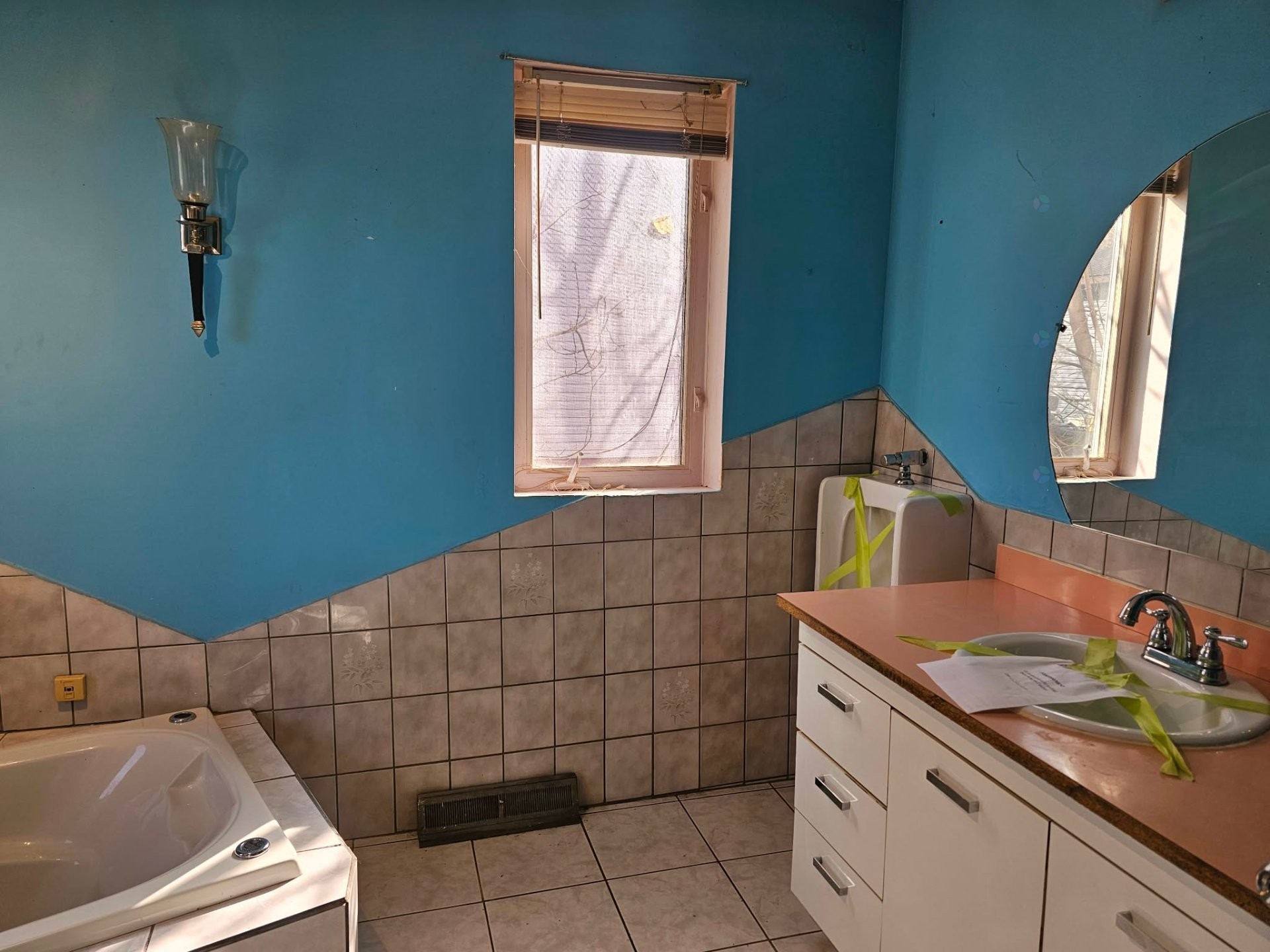 









283


Rue Notre-Dame

,
Roxton Falls,




QC
J0H1E0

