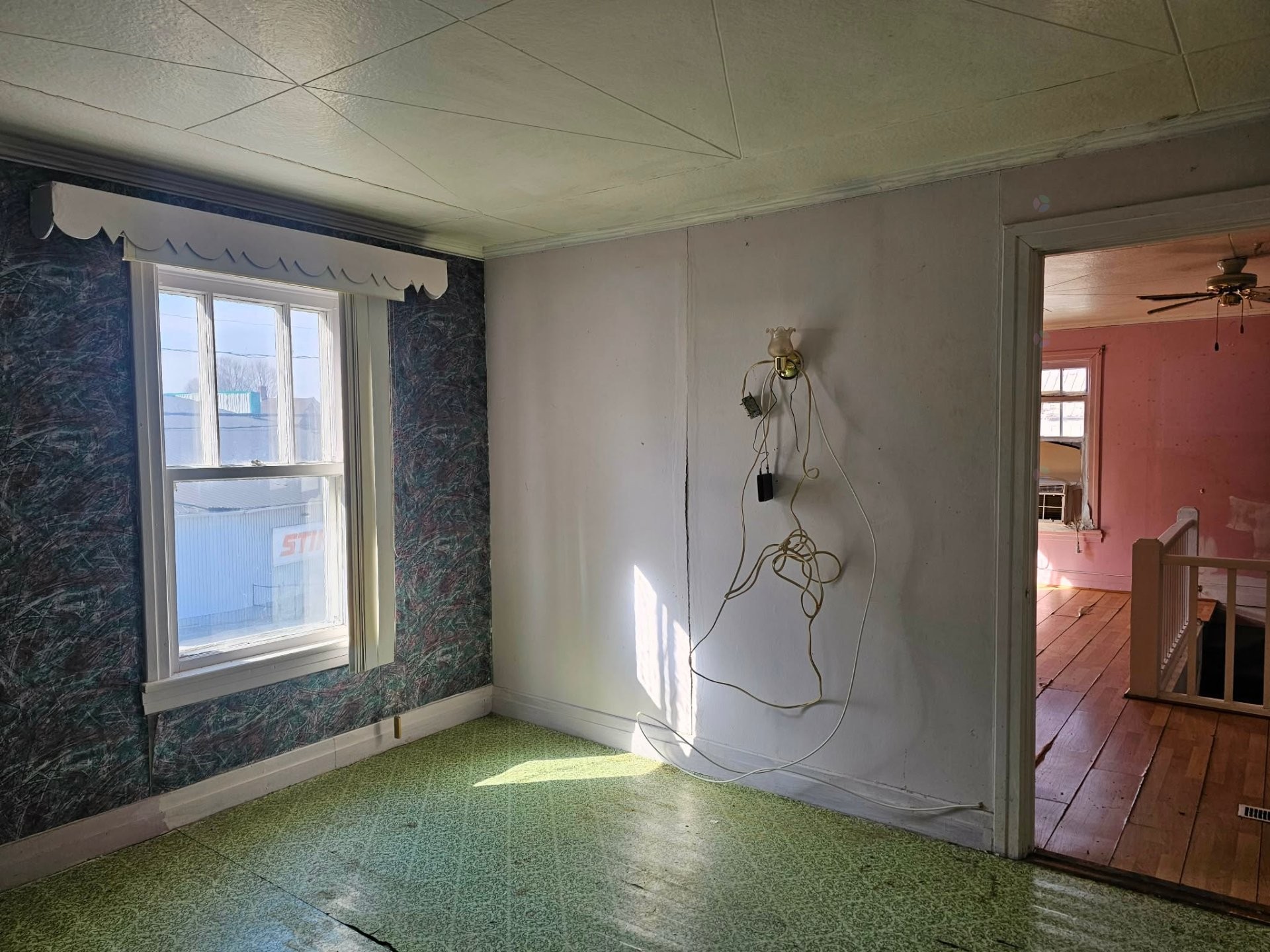 









283


Rue Notre-Dame

,
Roxton Falls,




QC
J0H1E0

