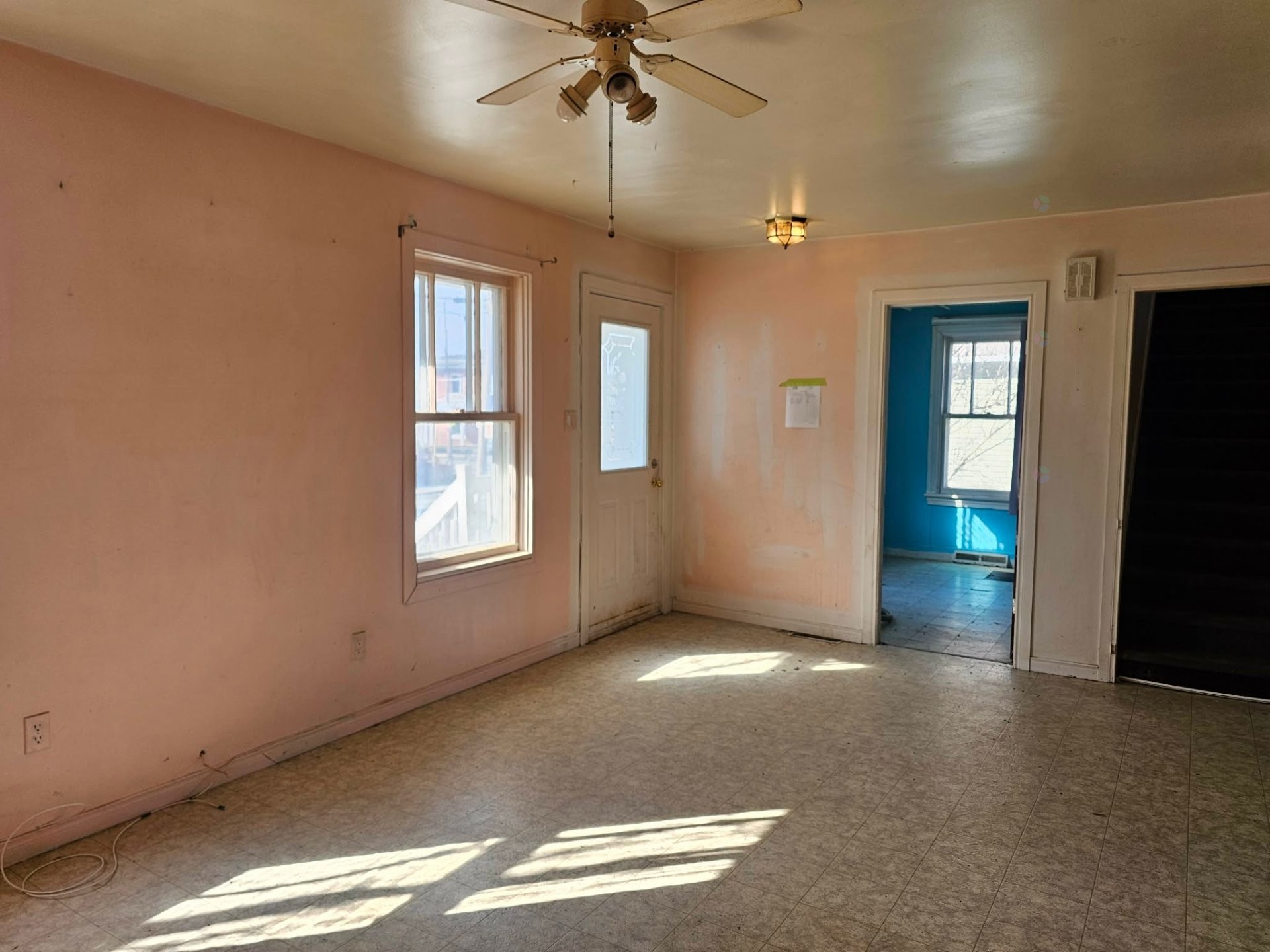 









283


Rue Notre-Dame

,
Roxton Falls,




QC
J0H1E0

