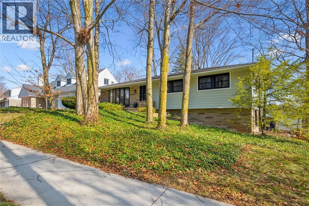 












144 RIPPLEWOOD Crescent

,
Kitchener,




Ontario
N2M4R8

