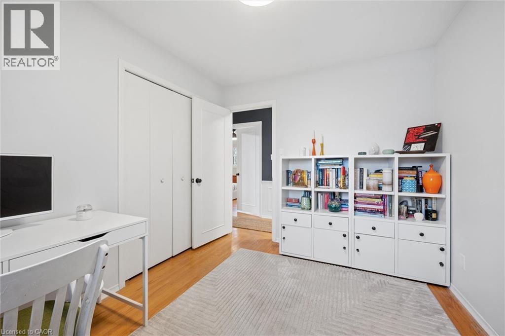 












144 RIPPLEWOOD Crescent

,
Kitchener,




Ontario
N2M4R8

