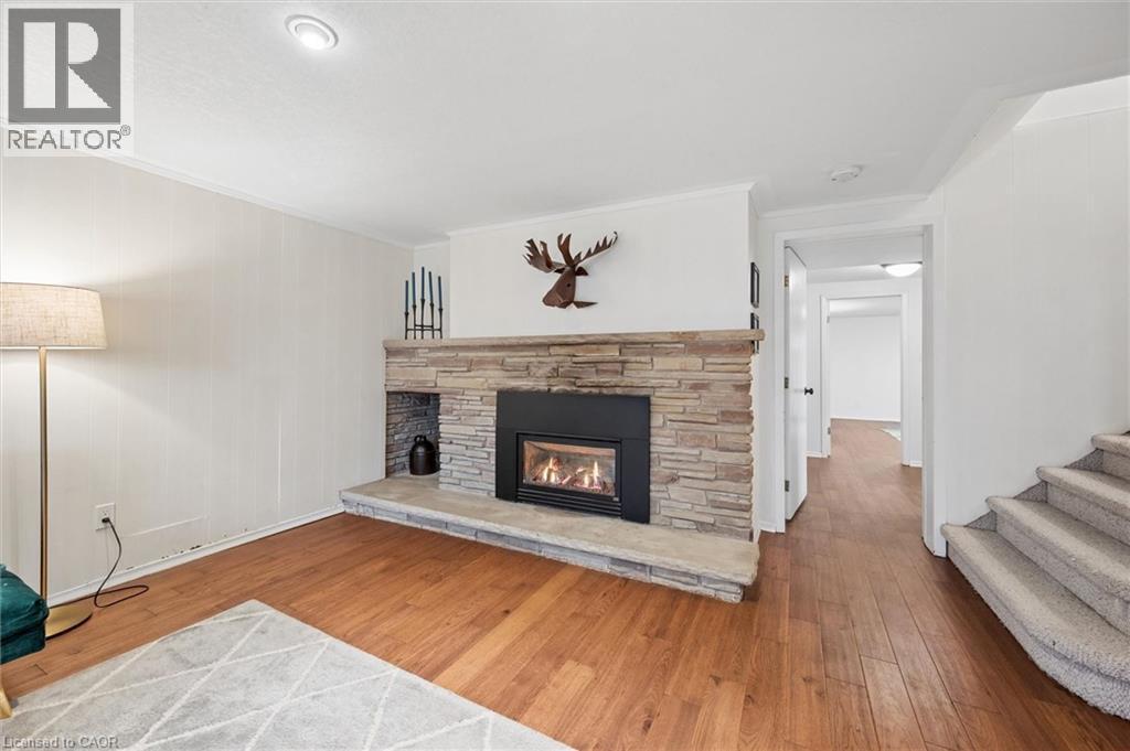 












144 RIPPLEWOOD Crescent

,
Kitchener,




Ontario
N2M4R8

