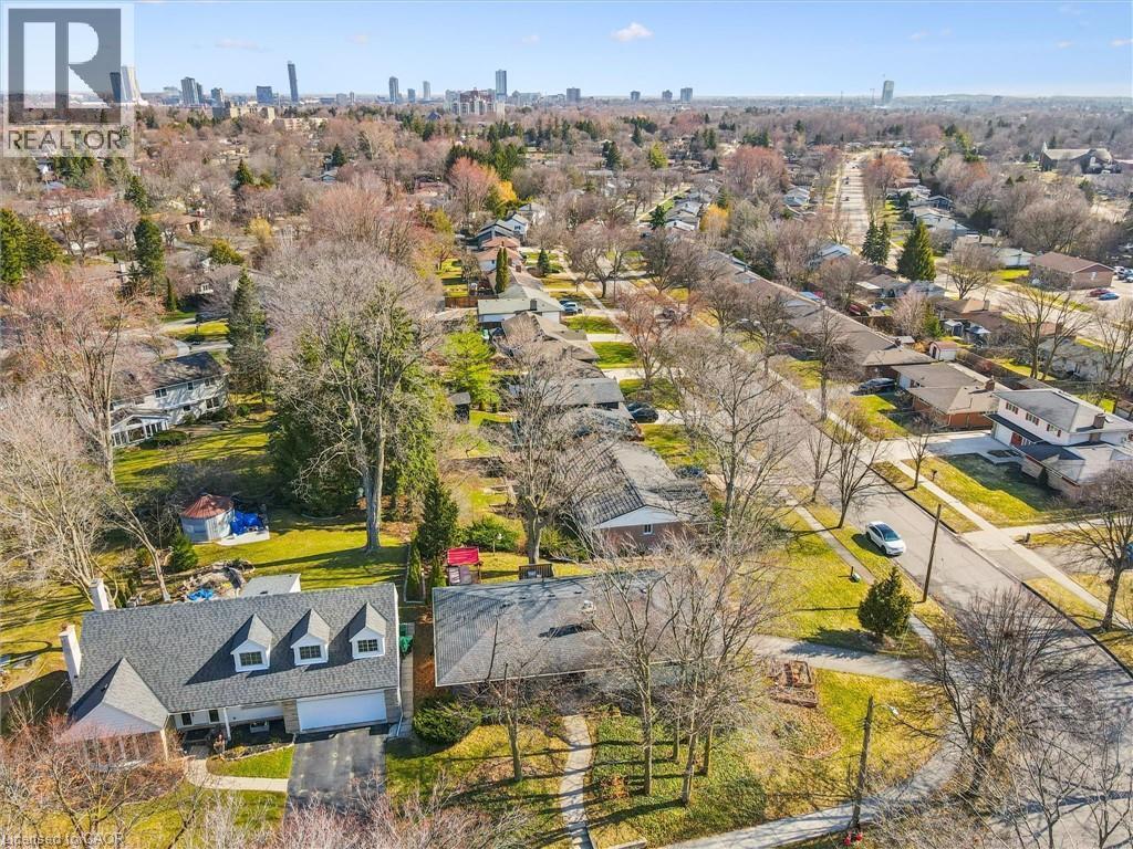 












144 RIPPLEWOOD Crescent

,
Kitchener,




Ontario
N2M4R8

