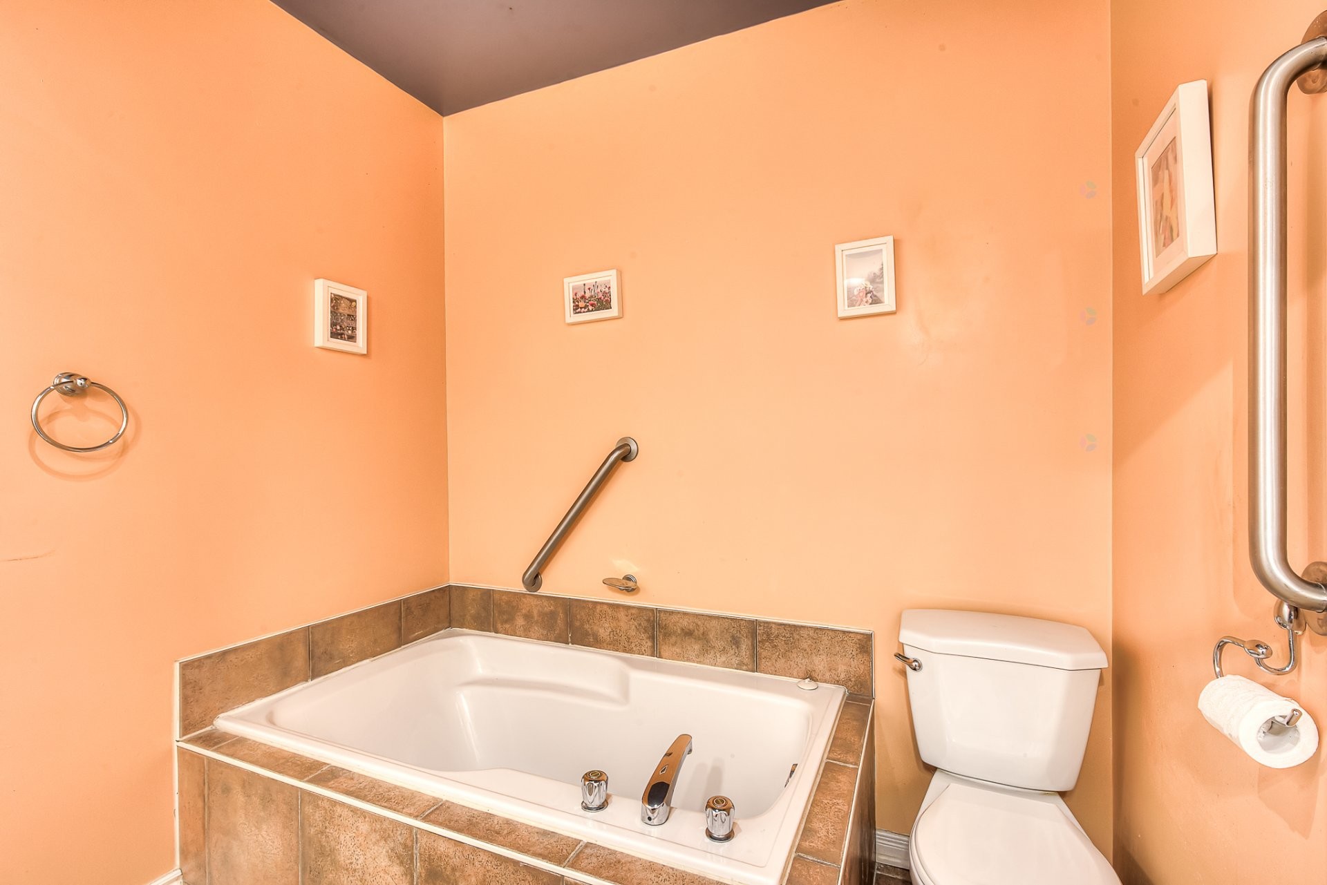 









399


Rue Éricka

, 44,
Laval (Fabreville),




QC
H7P5S3

