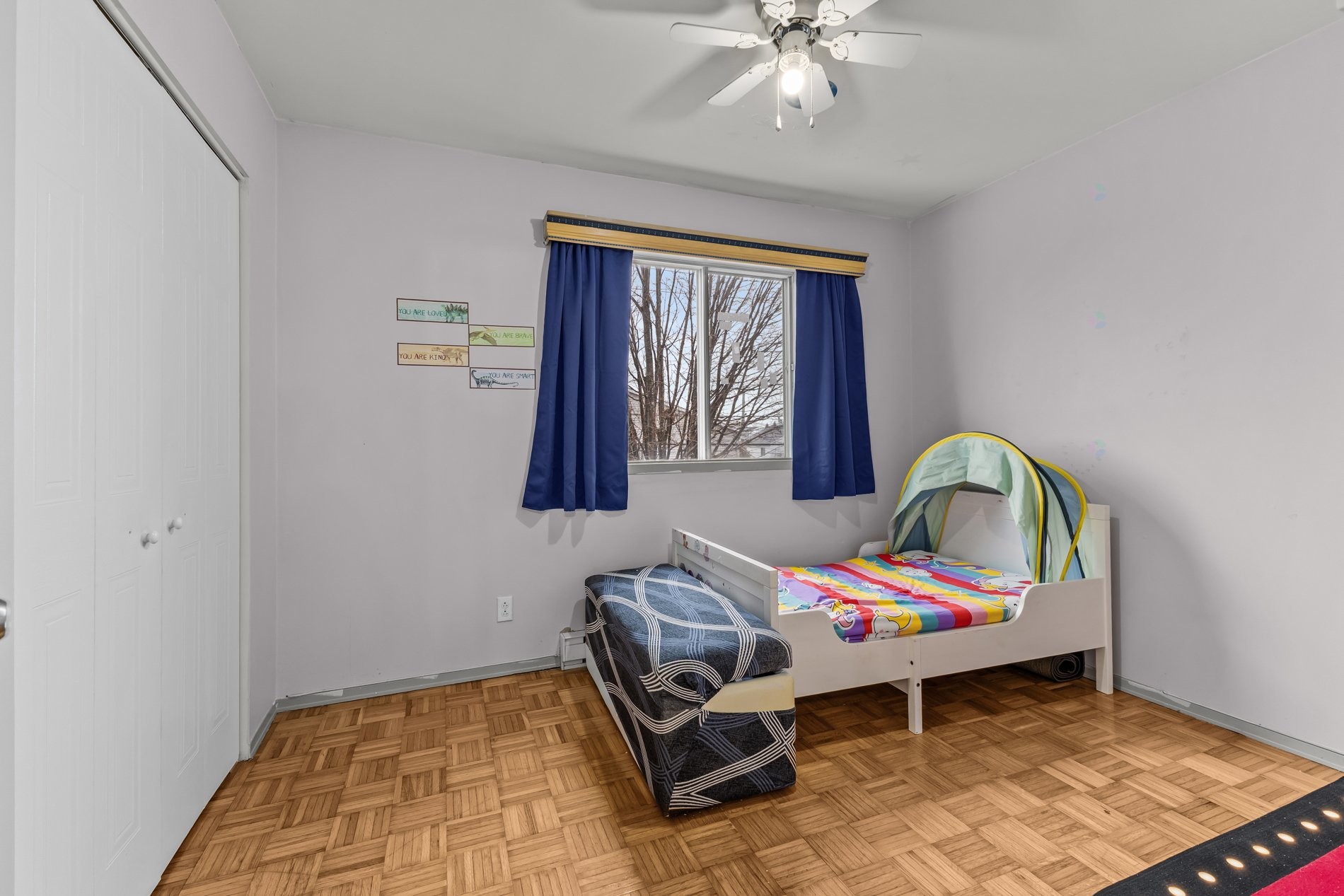 









233


Rue P.-É.-Borduas

,
Laval (Sainte-Rose),




QC
H7L5G7

