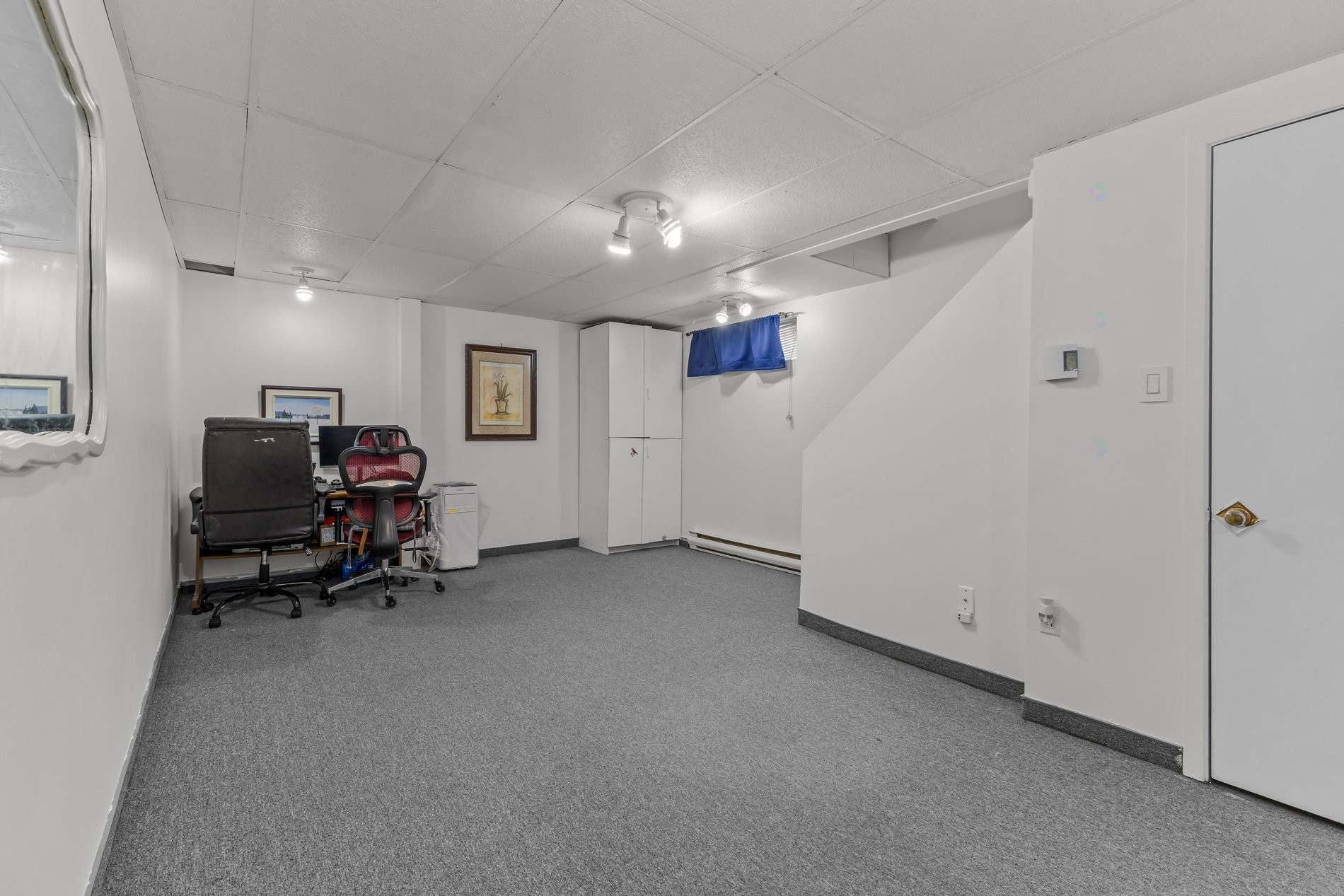 









233


Rue P.-É.-Borduas

,
Laval (Sainte-Rose),




QC
H7L5G7

