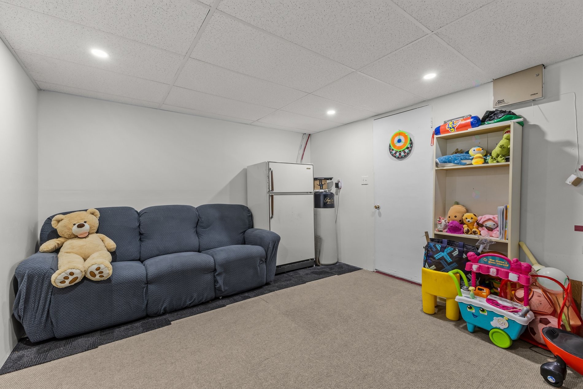 









233


Rue P.-É.-Borduas

,
Laval (Sainte-Rose),




QC
H7L5G7

