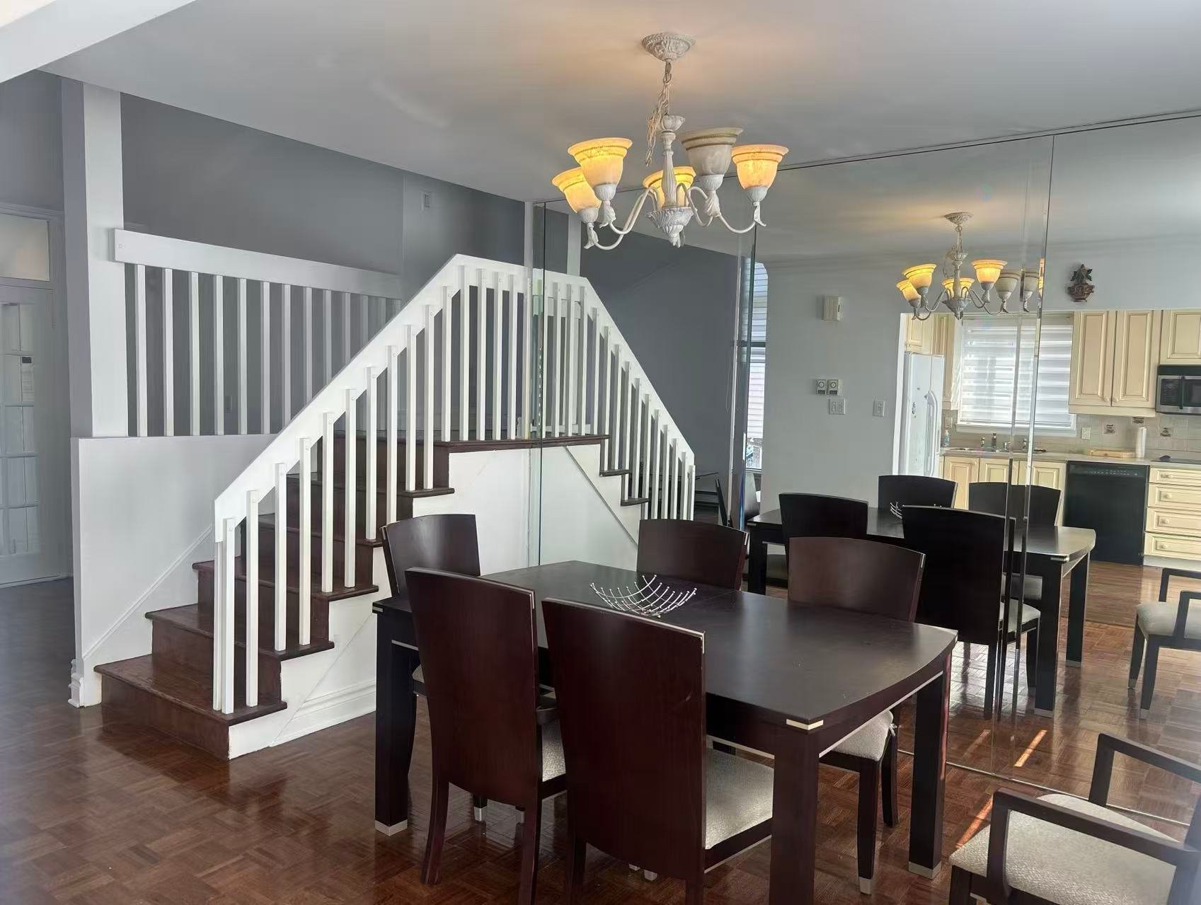 









180


Place Terry-Fox

,
Kirkland,




QC
H9H4Z6

