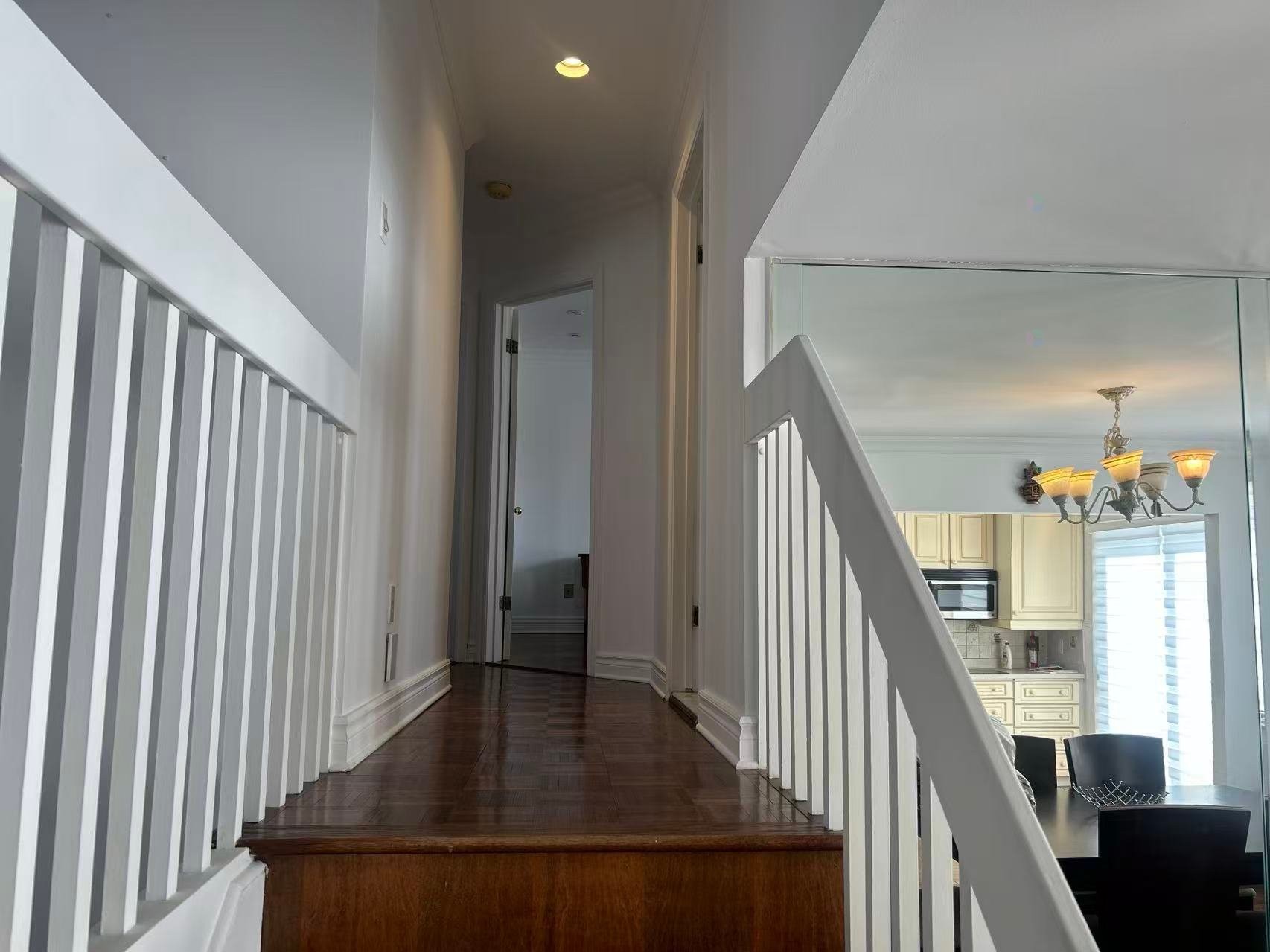 









180


Place Terry-Fox

,
Kirkland,




QC
H9H4Z6

