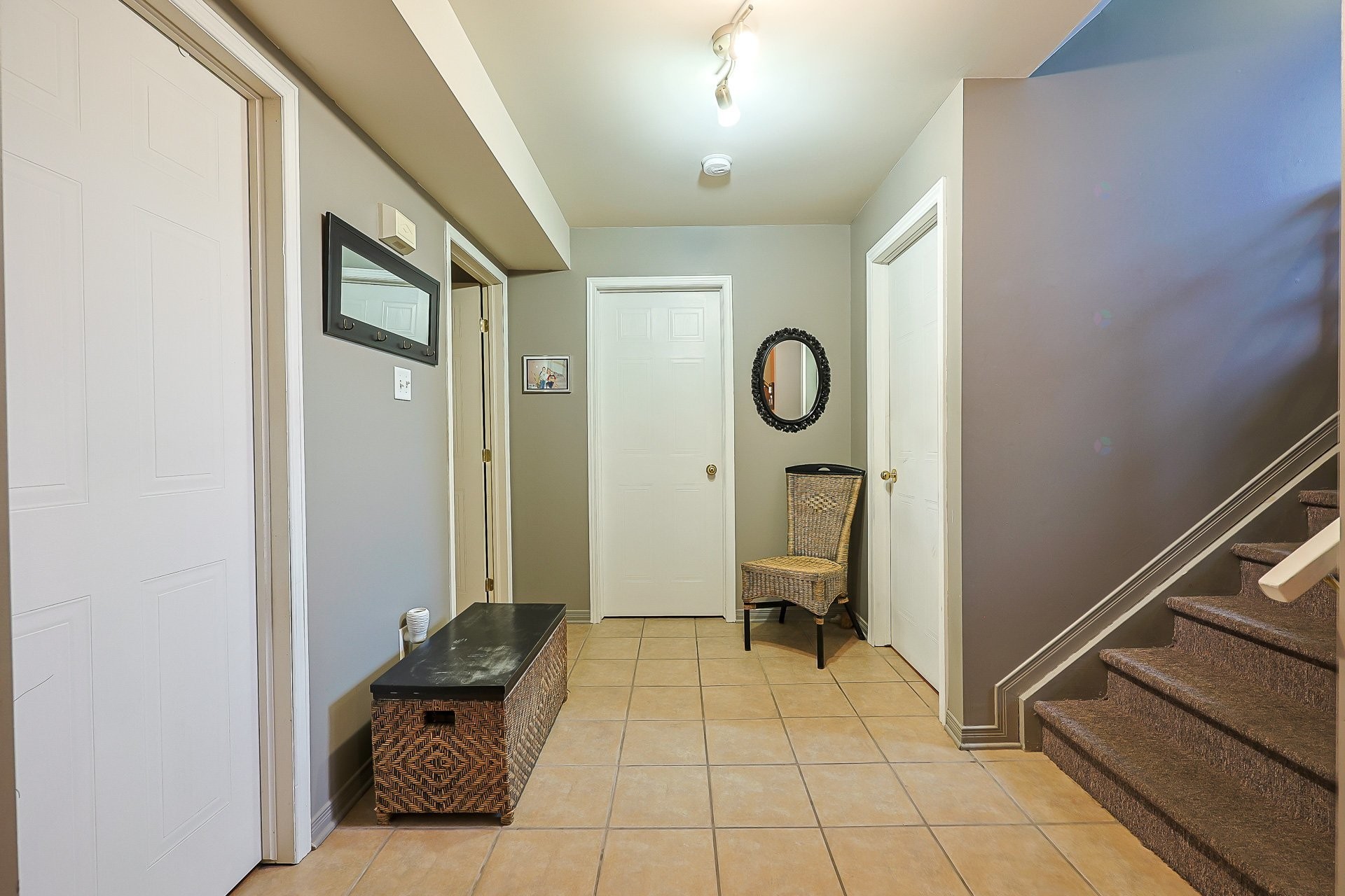 









558


Rue Gillies

,
Gatineau (Buckingham),




QC
J8L2A2

