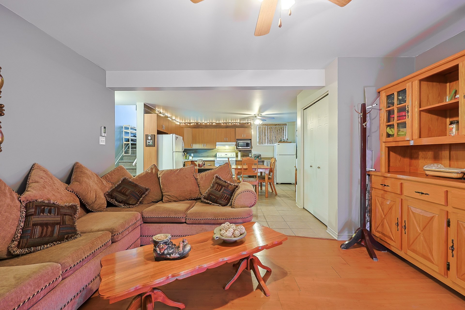 









558


Rue Gillies

,
Gatineau (Buckingham),




QC
J8L2A2

