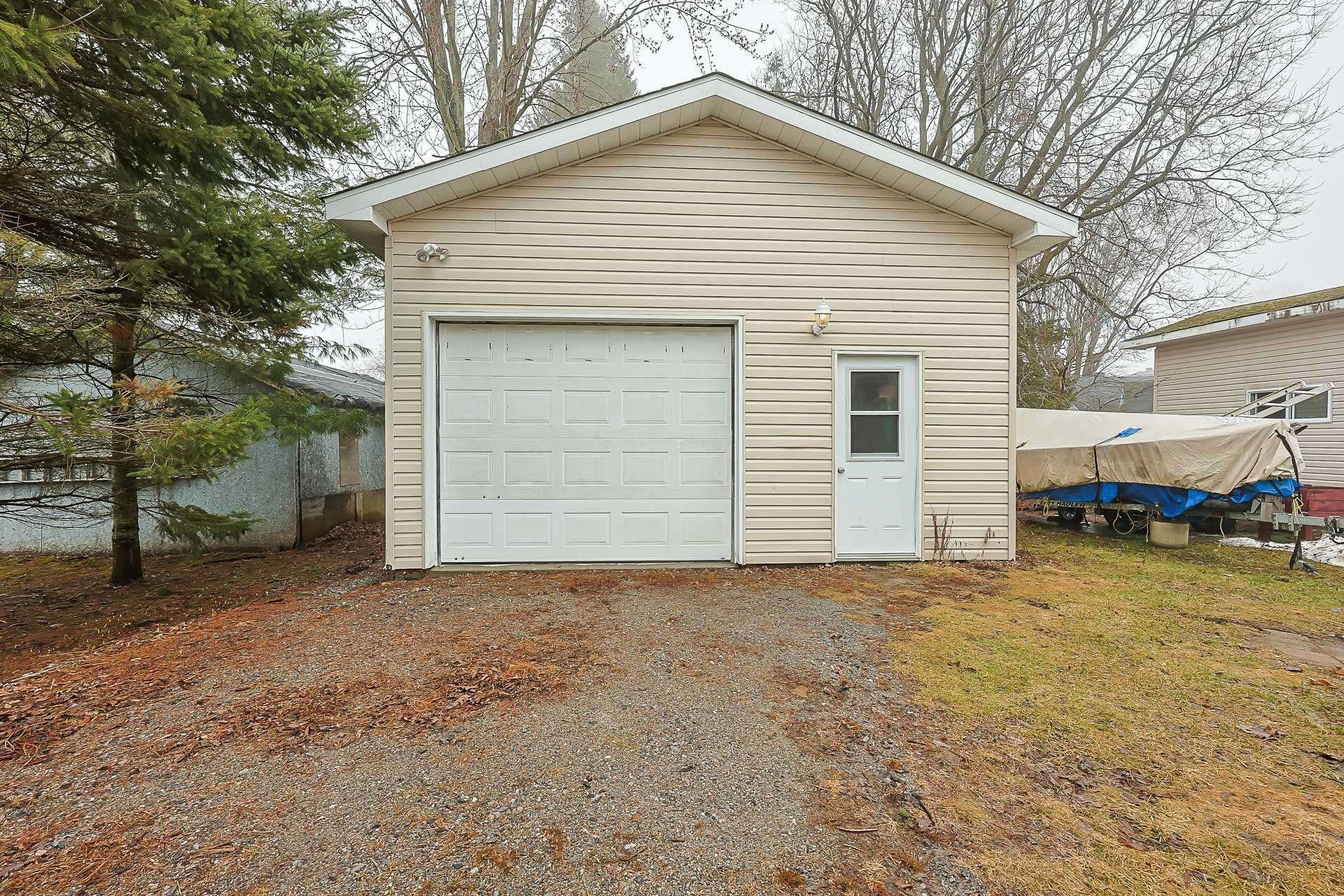 









558


Rue Gillies

,
Gatineau (Buckingham),




QC
J8L2A2

