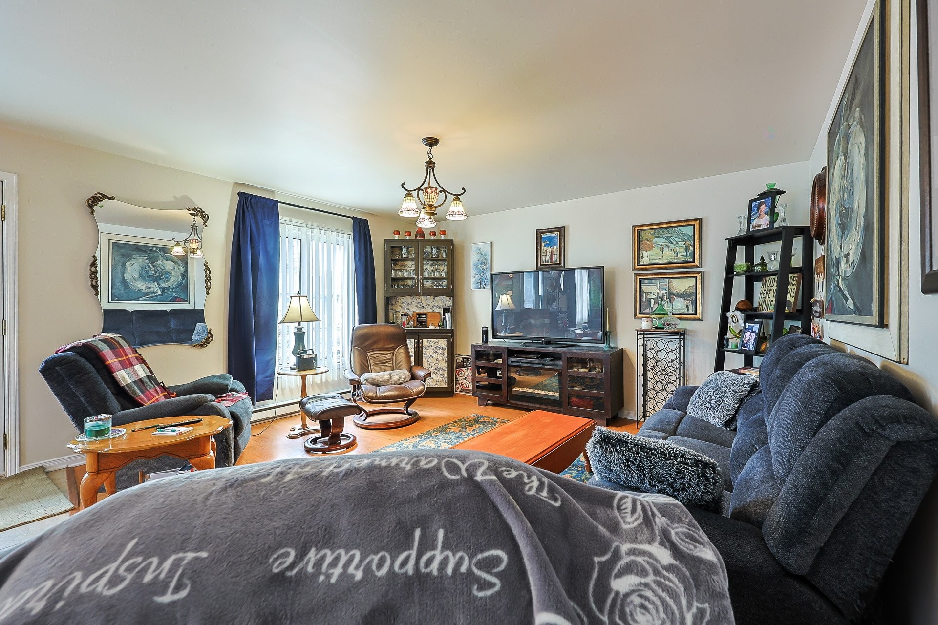 









558


Rue Gillies

,
Gatineau (Buckingham),




QC
J8L2A2

