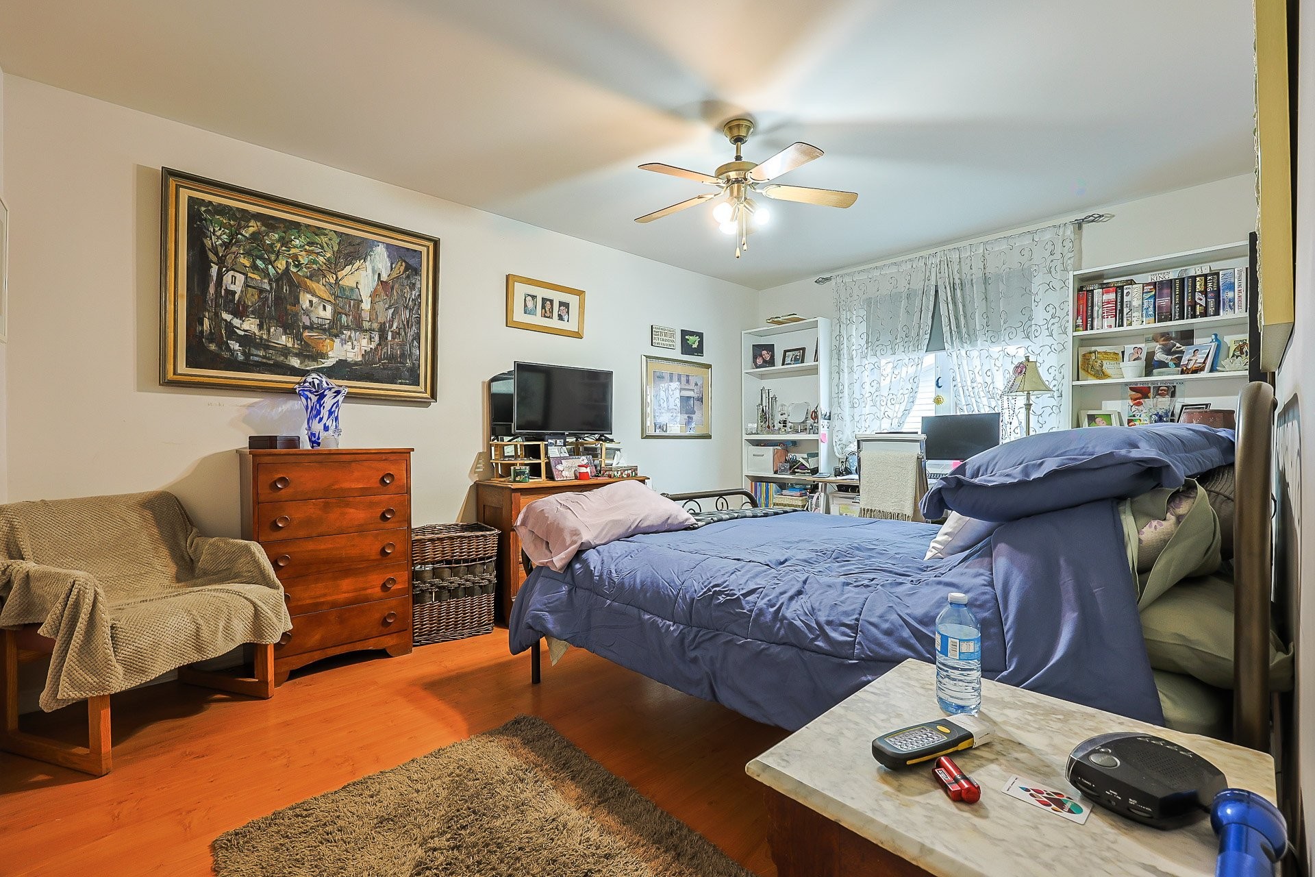 









558


Rue Gillies

,
Gatineau (Buckingham),




QC
J8L2A2

