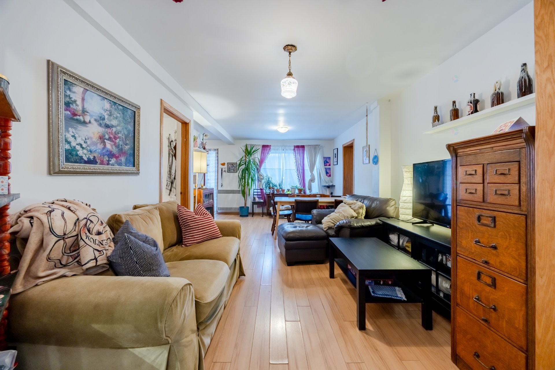 









5535


14e Avenue

,
Montréal (Rosemont/La Petite-Patrie),




QC
H1X2W1

