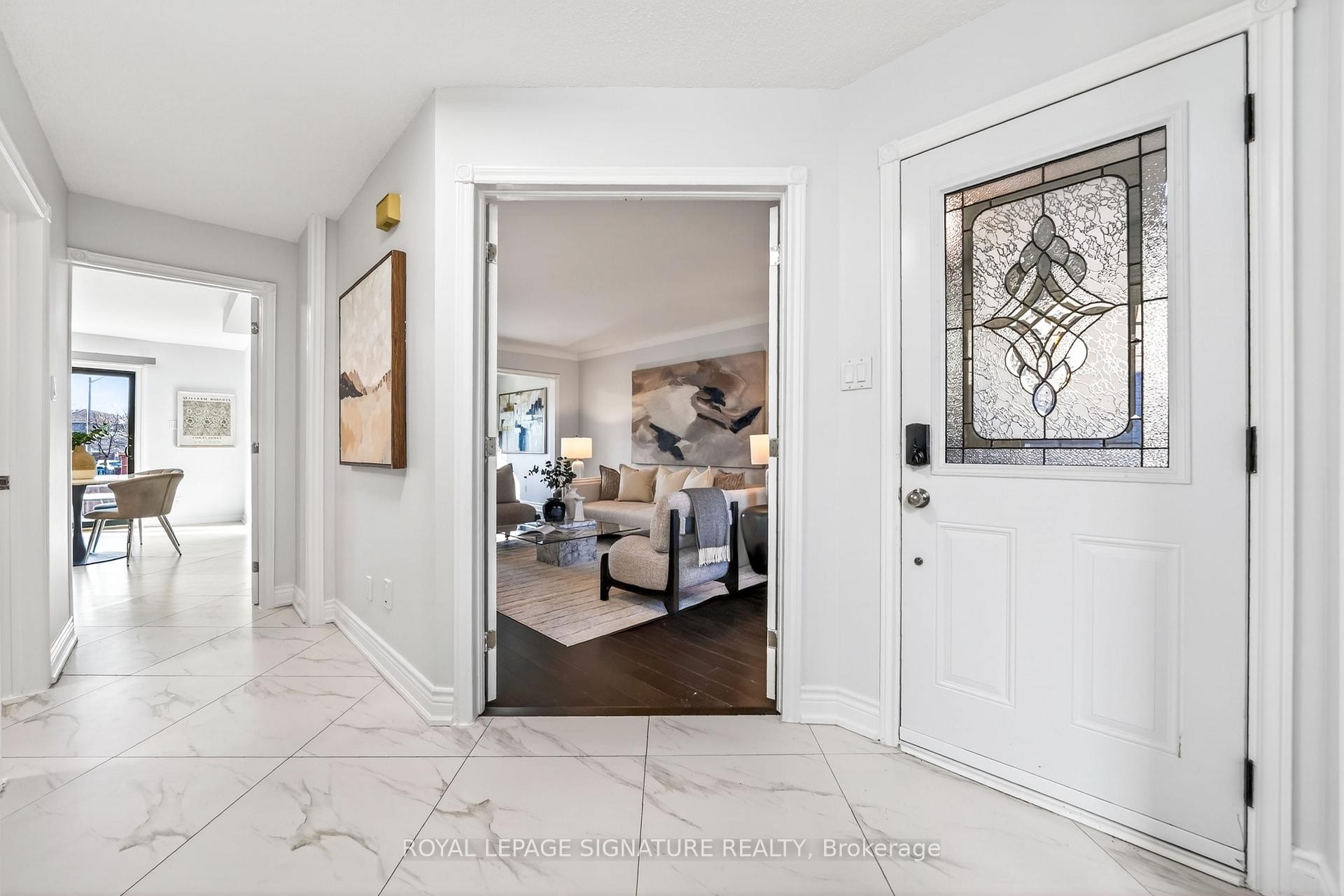 









578


Silverthorne

Crescent,
Mississauga,




ON
L5R 1W7

