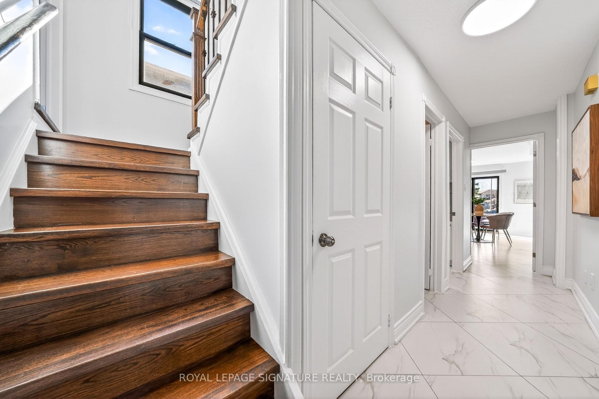 









578


Silverthorne

Crescent,
Mississauga,




ON
L5R 1W7

