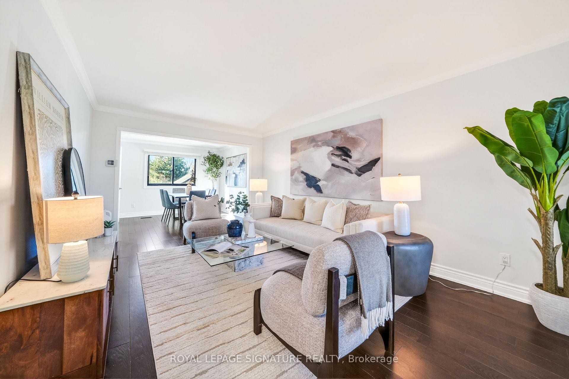 









578


Silverthorne

Crescent,
Mississauga,




ON
L5R 1W7

