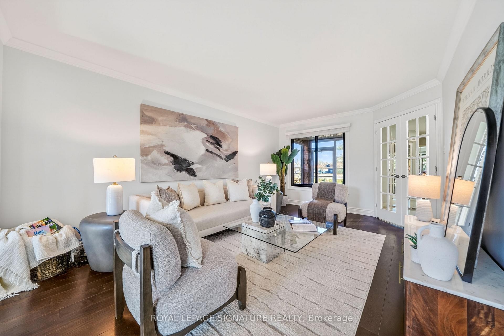 









578


Silverthorne

Crescent,
Mississauga,




ON
L5R 1W7

