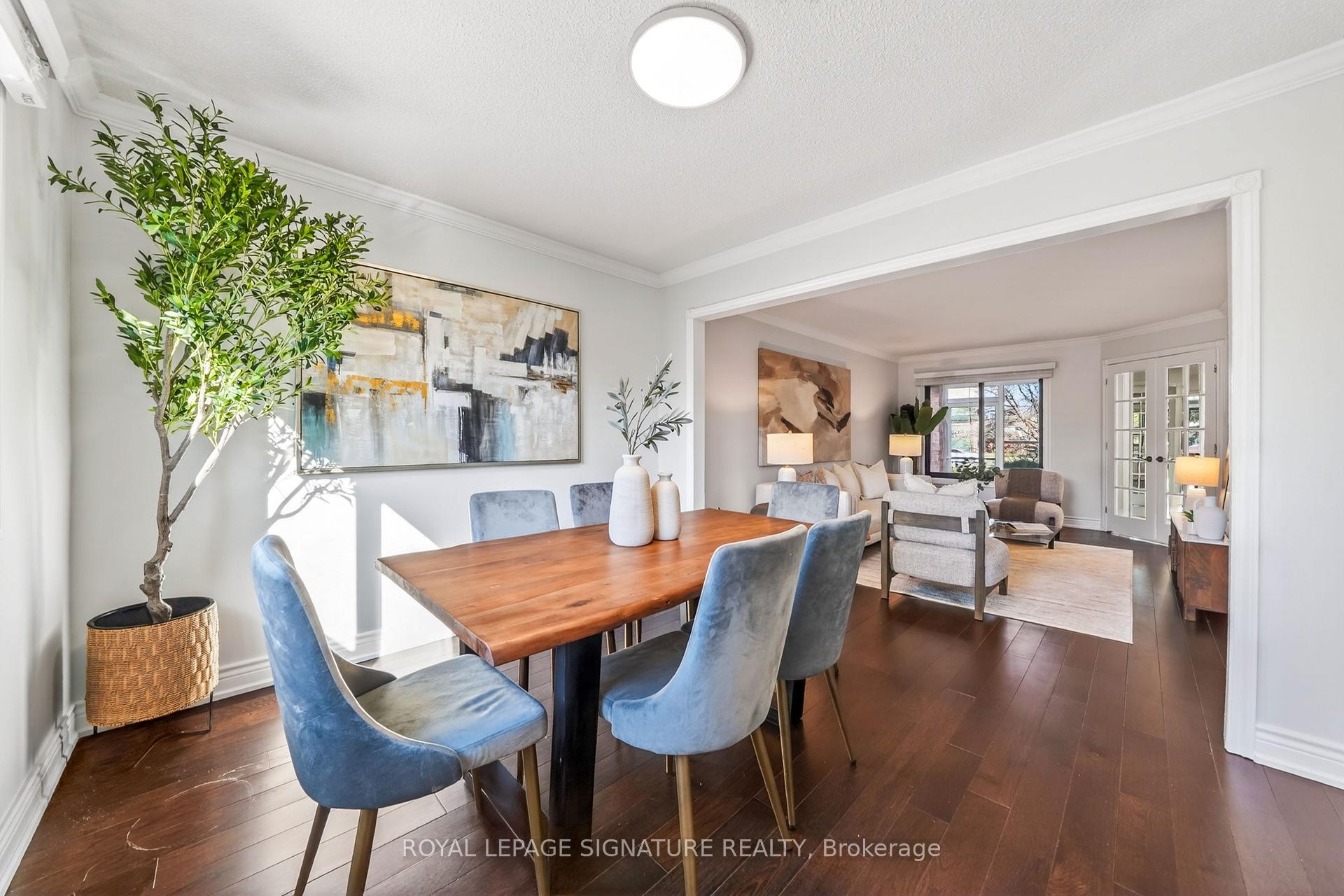 









578


Silverthorne

Crescent,
Mississauga,




ON
L5R 1W7

