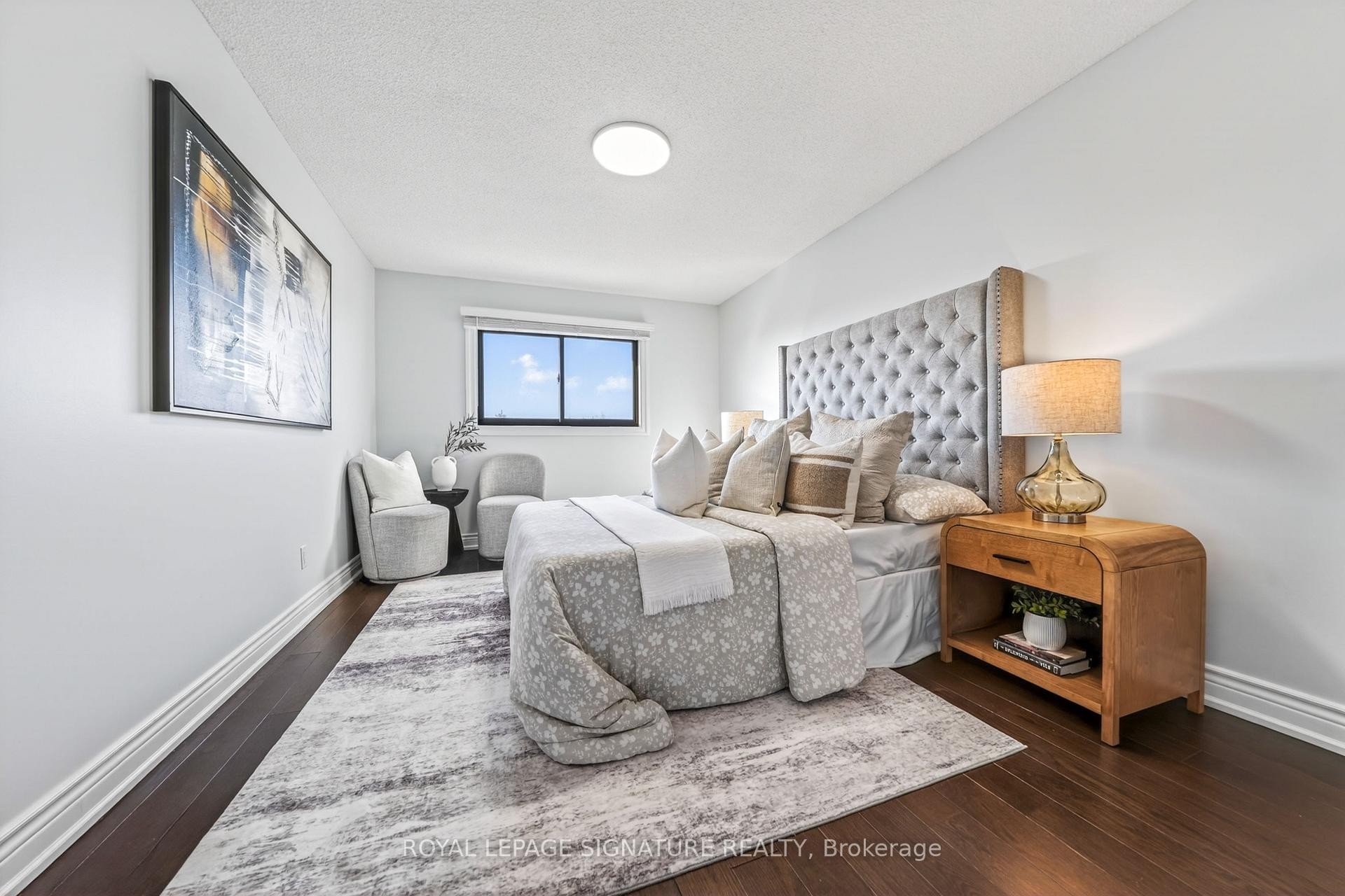 









578


Silverthorne

Crescent,
Mississauga,




ON
L5R 1W7

