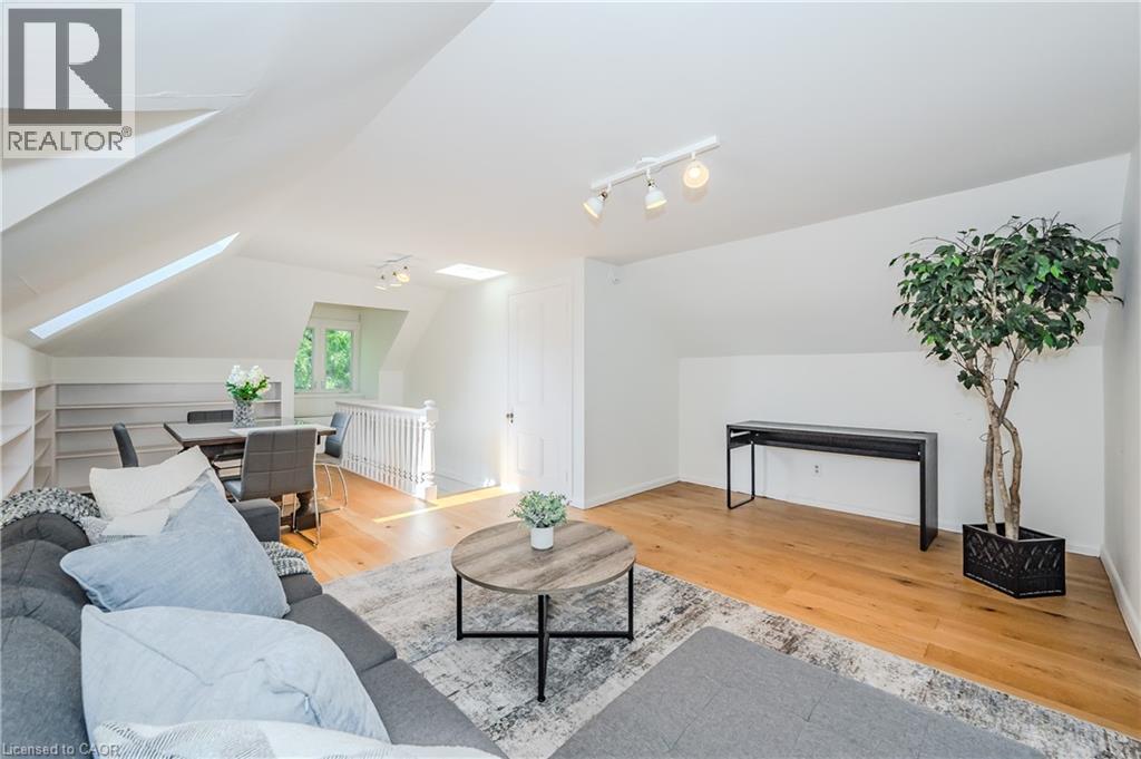 












138 DUBLIN Street N

,
Guelph,




Ontario
N1H4N7

