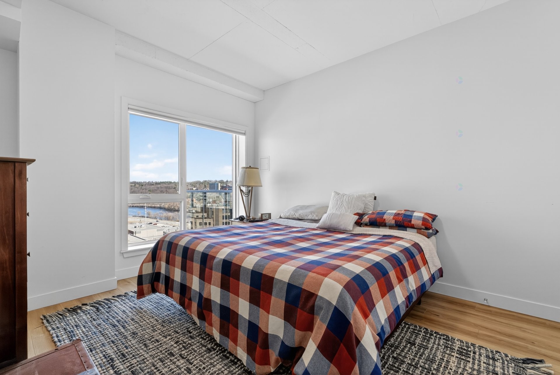 









60

 - 70


Rue Wellington S.

, 1007,
Sherbrooke (Les Nations),




QC
J1H5C7

