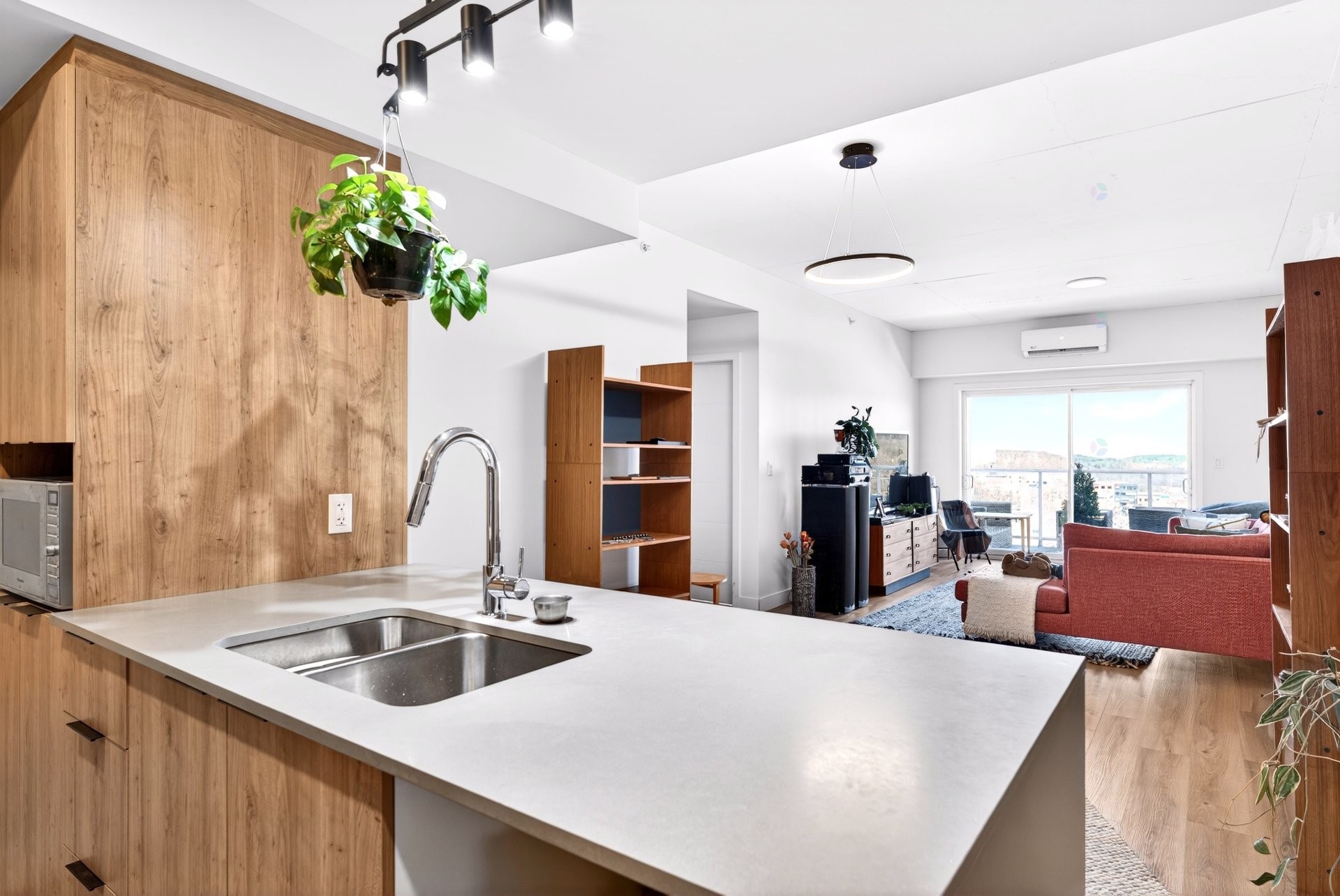 









60

 - 70


Rue Wellington S.

, 1007,
Sherbrooke (Les Nations),




QC
J1H5C7

