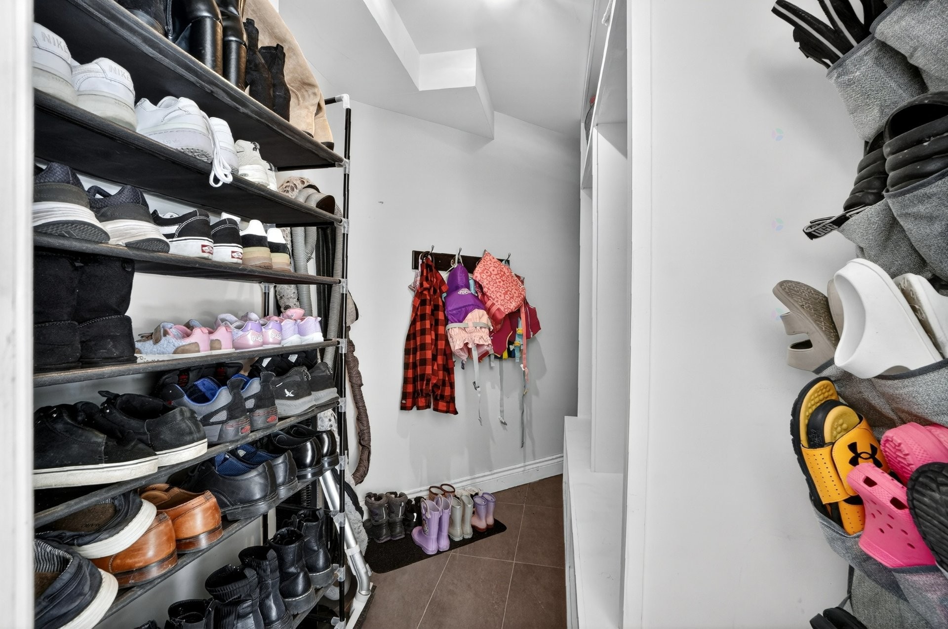 









73


Rue Lower Whitlock

,
Hudson,




QC
J0P1H0

