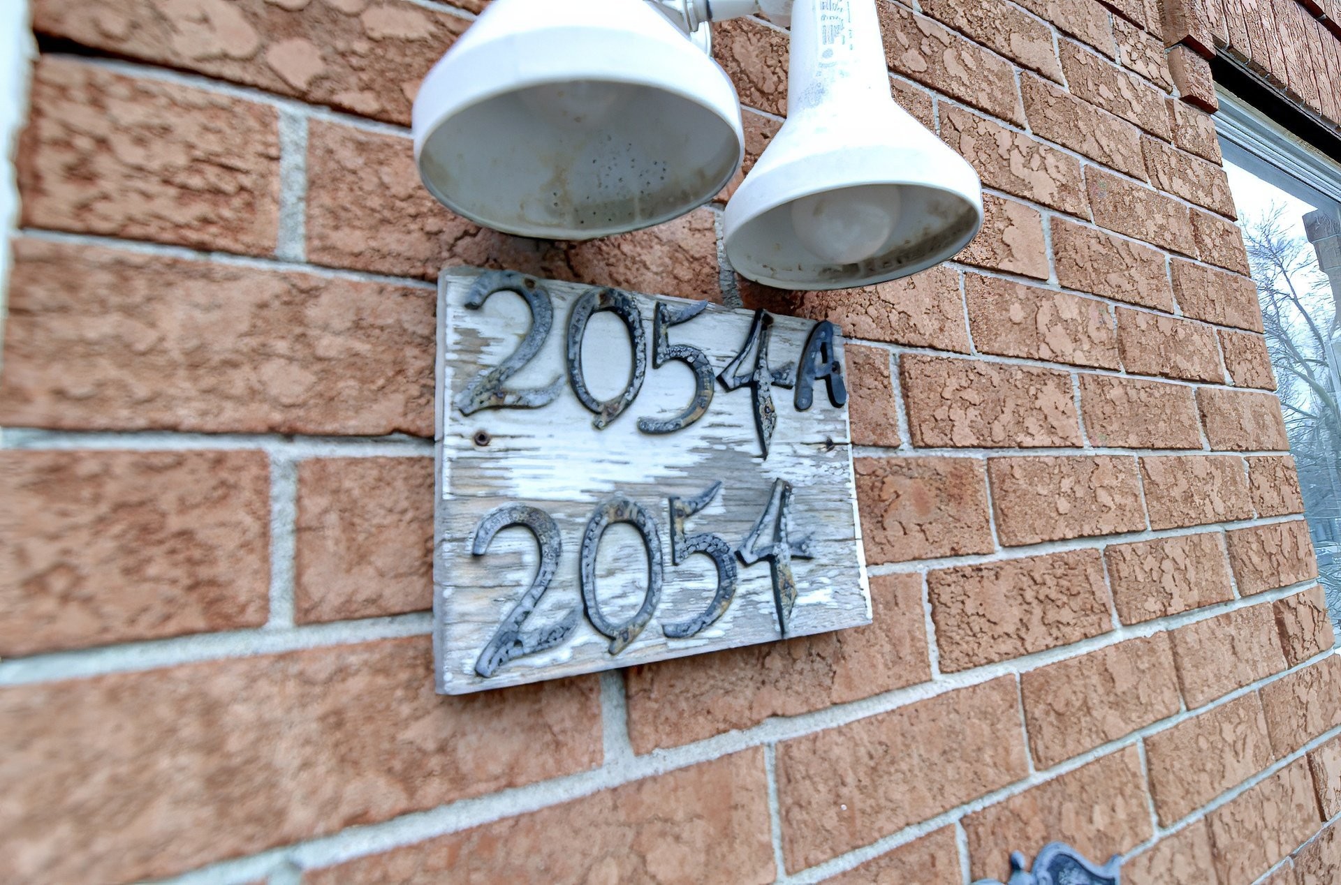 









2050

 - 2056


Av. Letourneux

,
Montréal (Mercier/Hochelaga-Maisonneuve),




QC
H1V2N4

