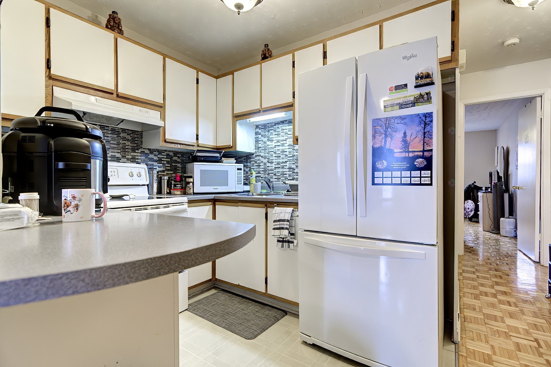 









2050

 - 2056


Av. Letourneux

,
Montréal (Mercier/Hochelaga-Maisonneuve),




QC
H1V2N4

