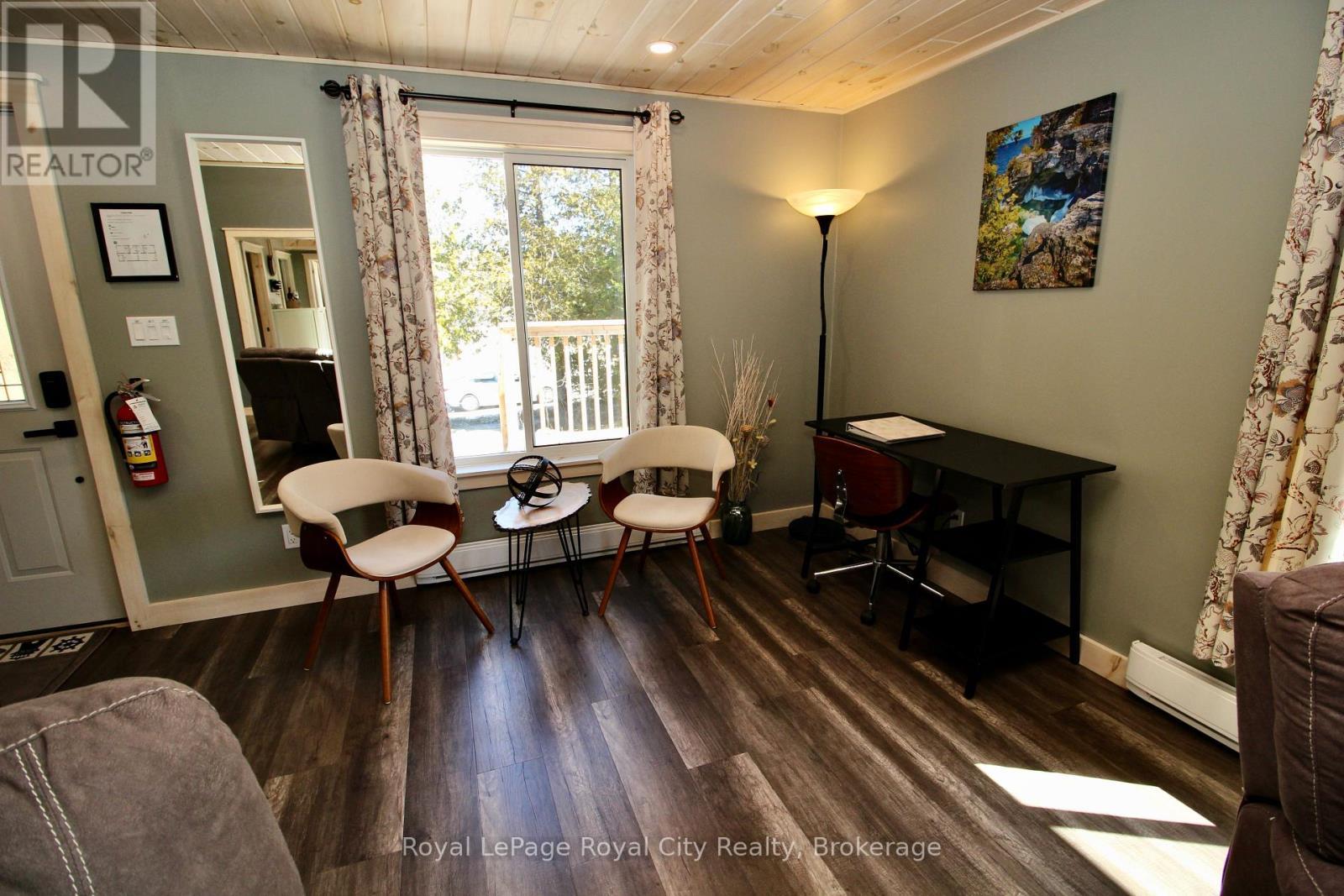 












4 LEGION STREET

,
Northern Bruce Peninsula,




Ontario
N0H2R0

