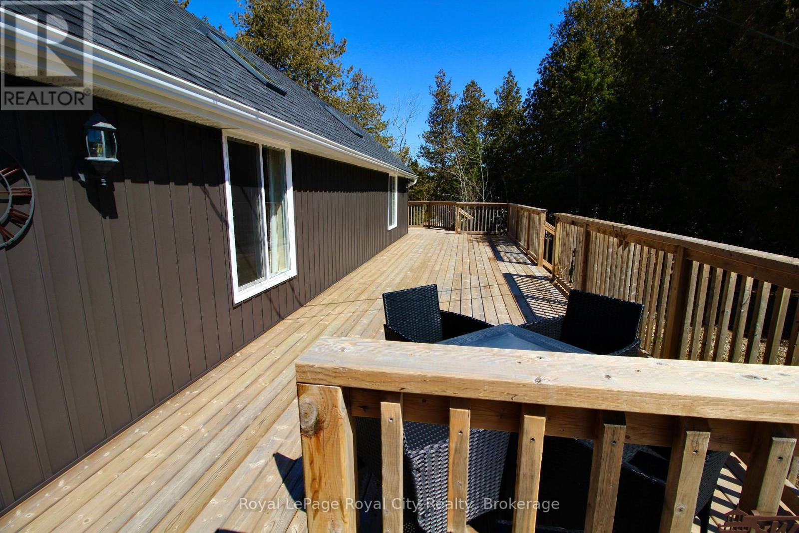 












4 LEGION STREET

,
Northern Bruce Peninsula,




Ontario
N0H2R0


