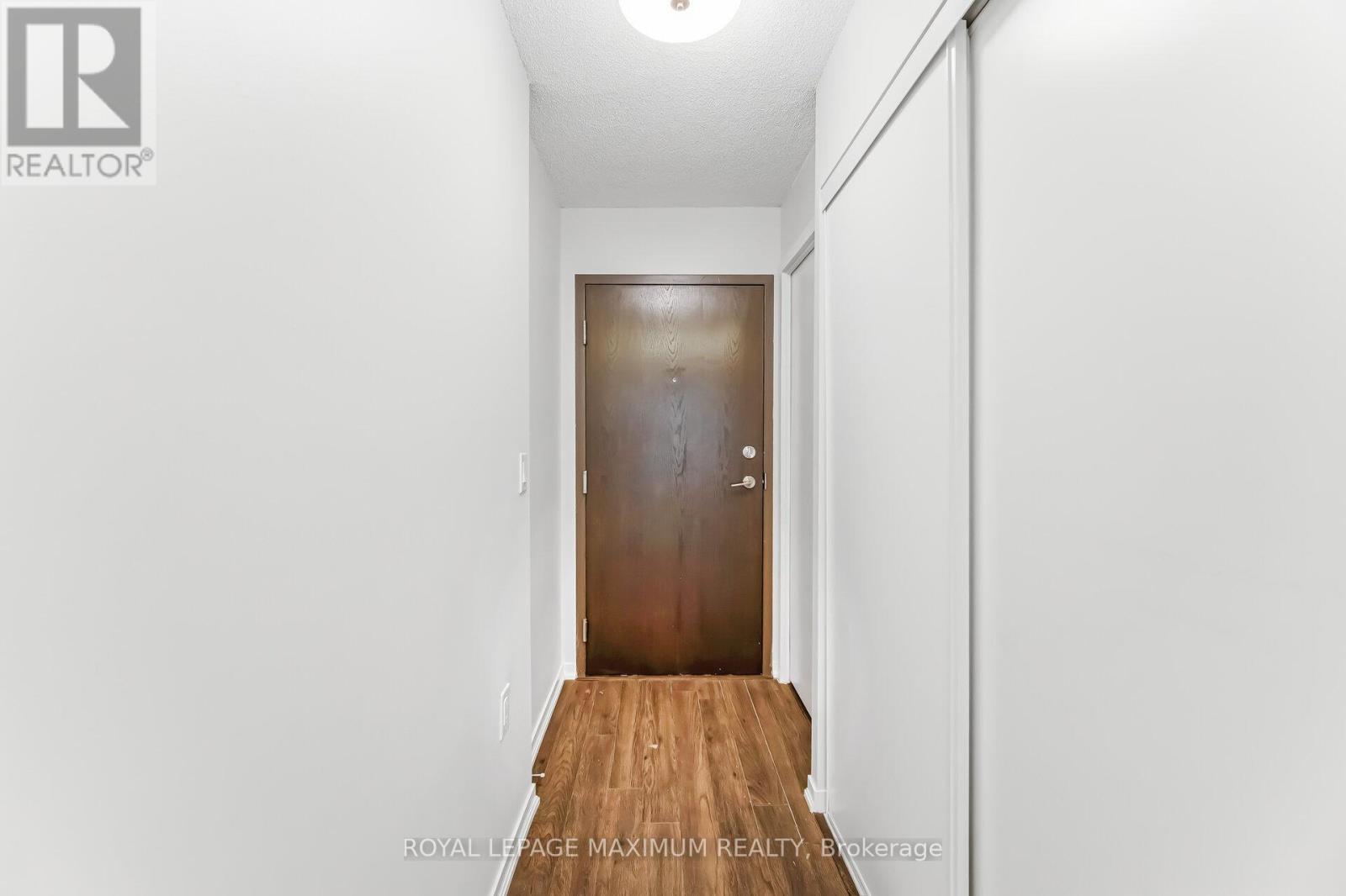 












728 W - 36 LISGAR STREET

,
Toronto,




Ontario
M6J0C7

