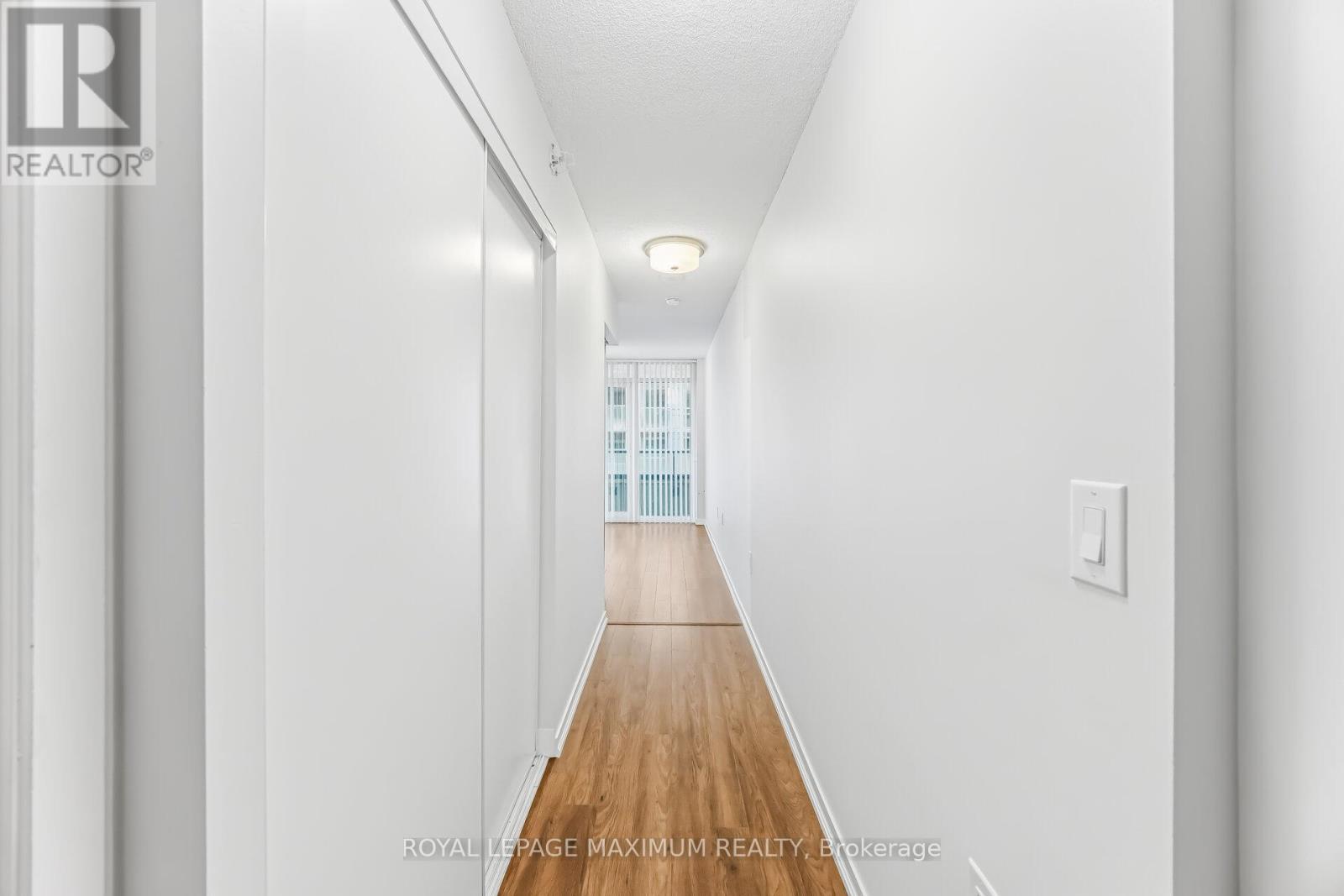 












728 W - 36 LISGAR STREET

,
Toronto,




Ontario
M6J0C7

