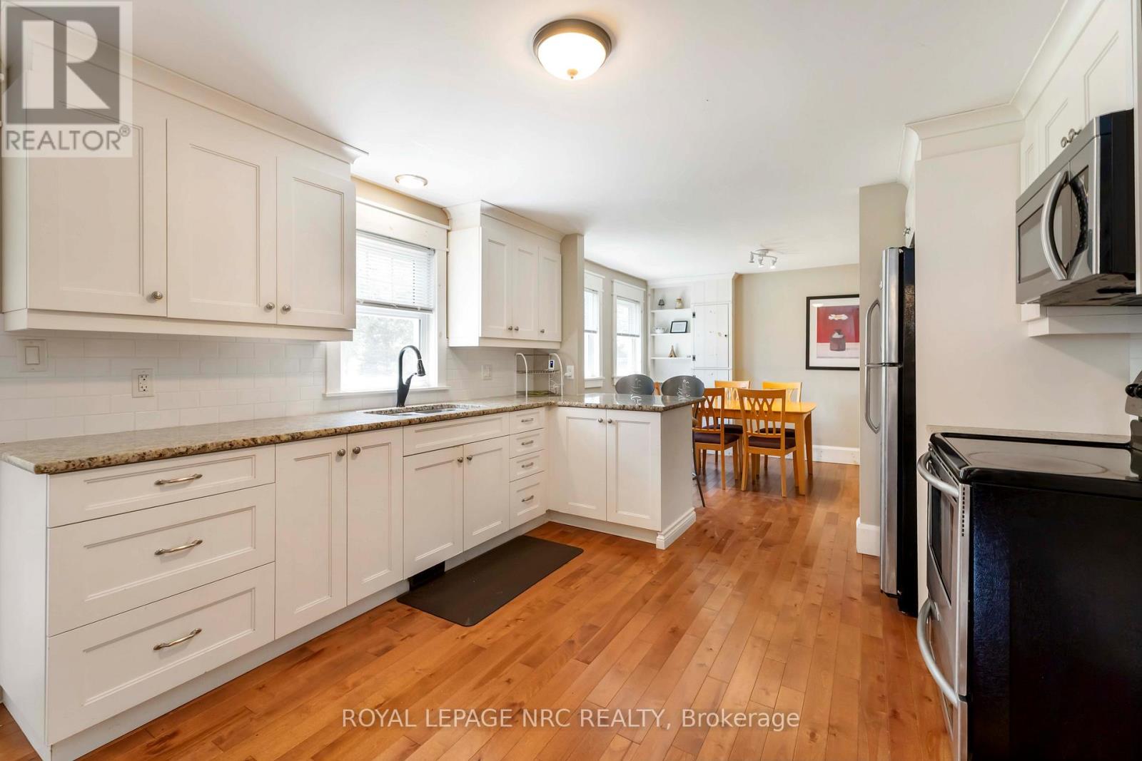 












3242 RISELAY AVENUE

,
Fort Erie (Ridgeway),




Ontario
L0S1N0

