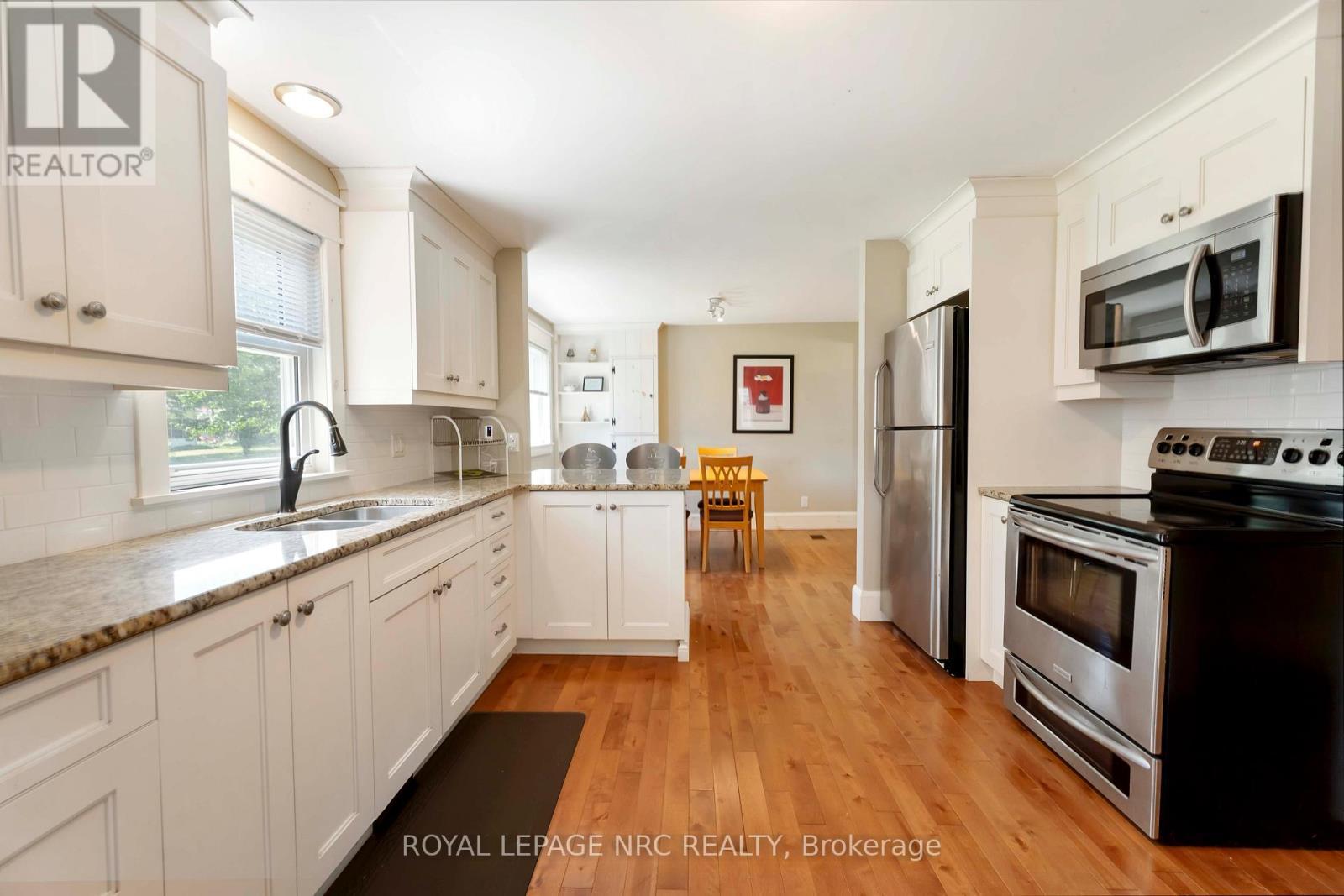 












3242 RISELAY AVENUE

,
Fort Erie (Ridgeway),




Ontario
L0S1N0

