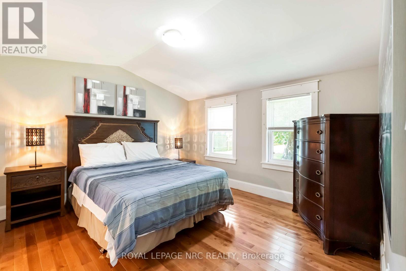 












3242 RISELAY AVENUE

,
Fort Erie (Ridgeway),




Ontario
L0S1N0

