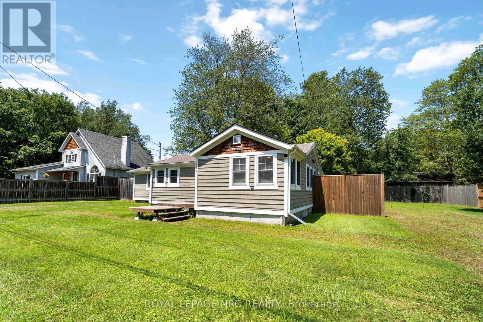 












3242 RISELAY AVENUE

,
Fort Erie (Ridgeway),




Ontario
L0S1N0

